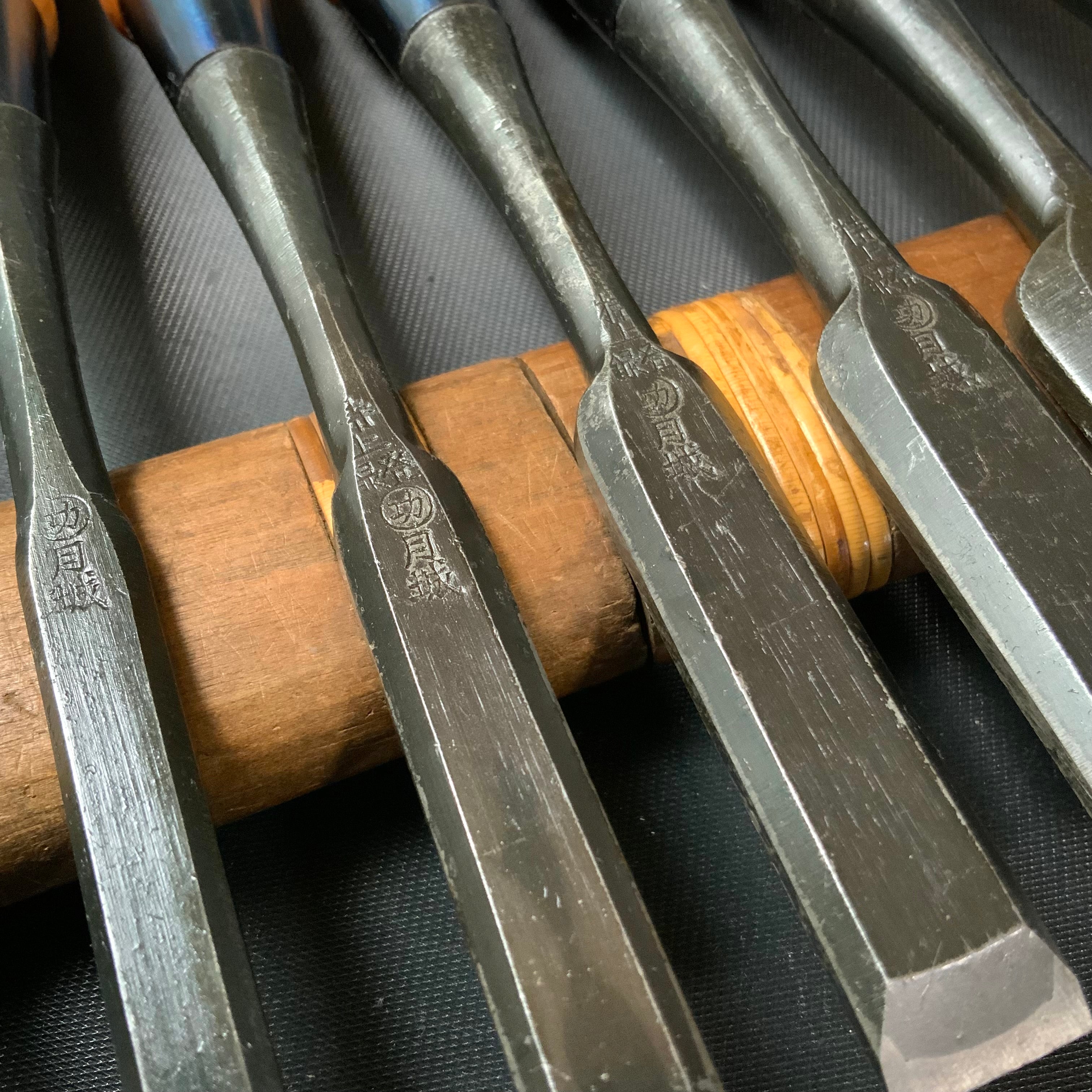 Tsukishiro Bench chisels set 10 Piece 月城 追入組鑿 白樫柄 Oirenomi