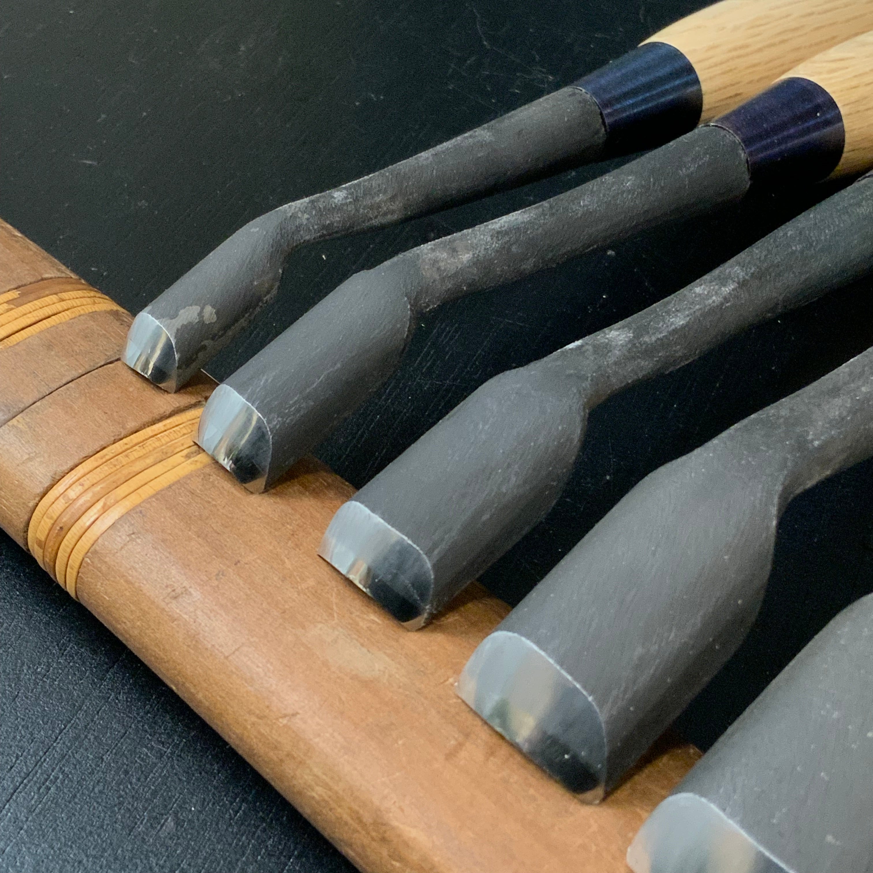 Chotousei Spoon chisels set Carving chisels with blue steel advanced grade 彫刀晟 小倉彫刻刃物製作所 丸曲組鑿 青紙鋼 特上品