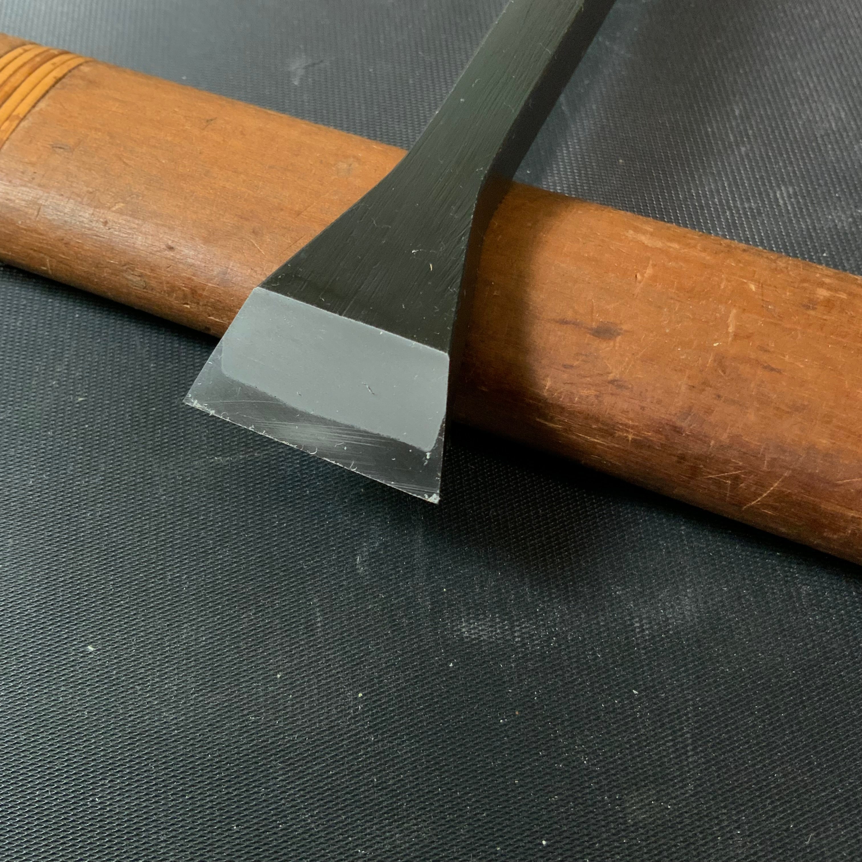 Tasai Kado Bachi chisels (Usunomi) with blue steel 田斎作 角バチ 24,30mm