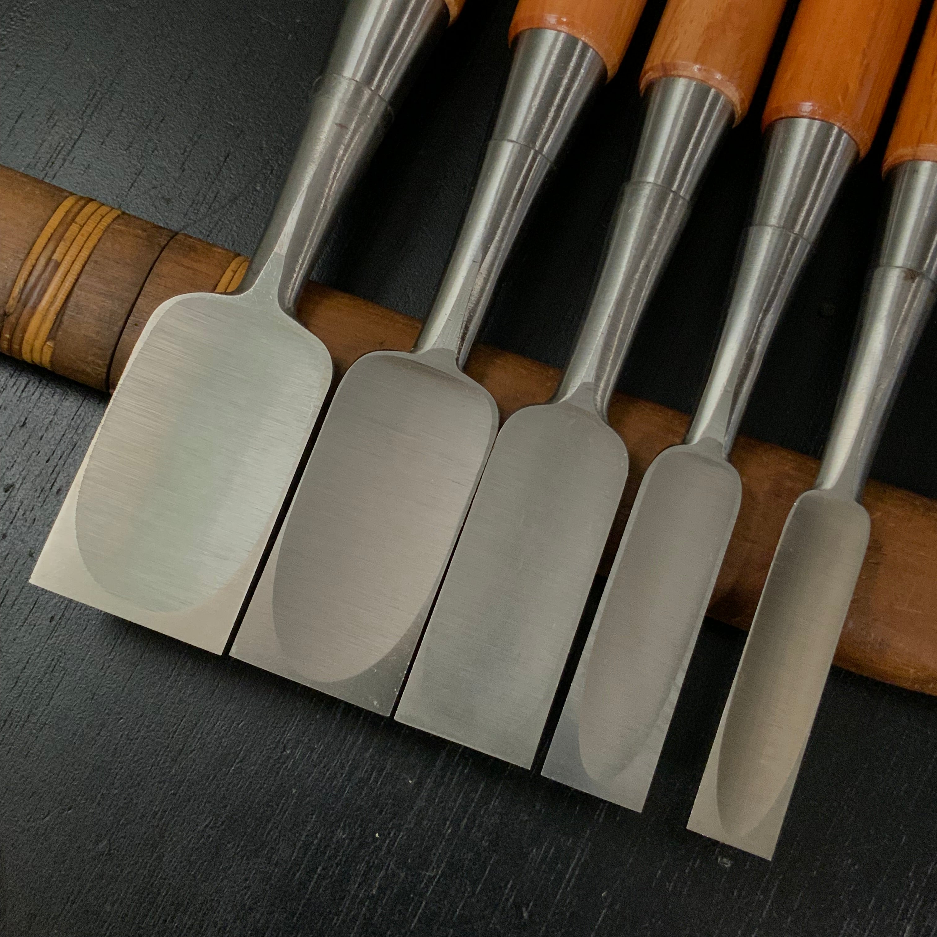 #M176 Mixed set High-Speed Steel Bench chiselset 掘出し物 バラ鑿合わせ ハイス 追入鑿 5本組