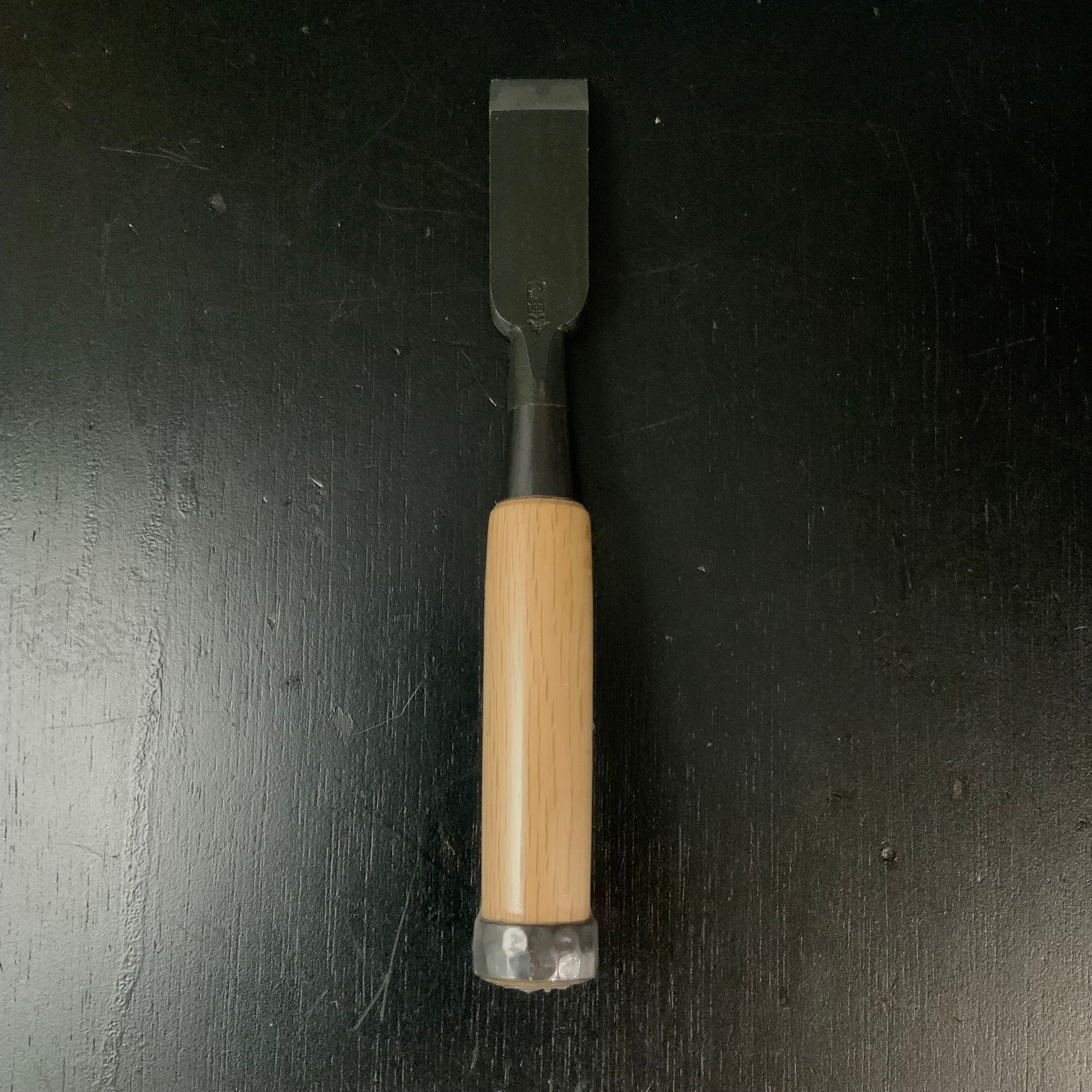 Tasai Special Bench chisel (atsumuki) with Japanese white oak 田斎作 角打山型刃追入鑿(厚向き) 白樫柄 24mm