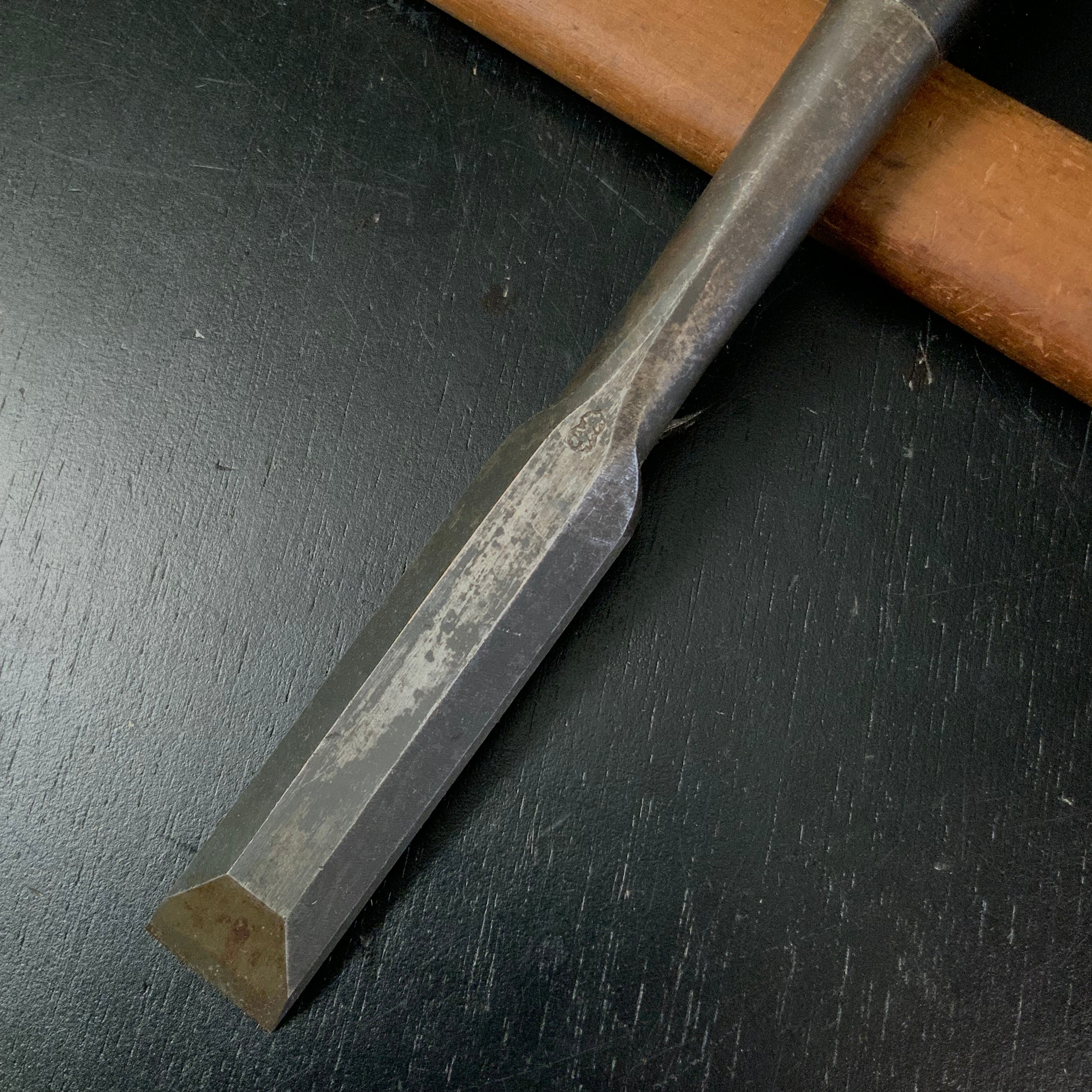 old stock Hidari Hisasaku Timber chisels 掘出し物 左久作 叩き鑿 24mm