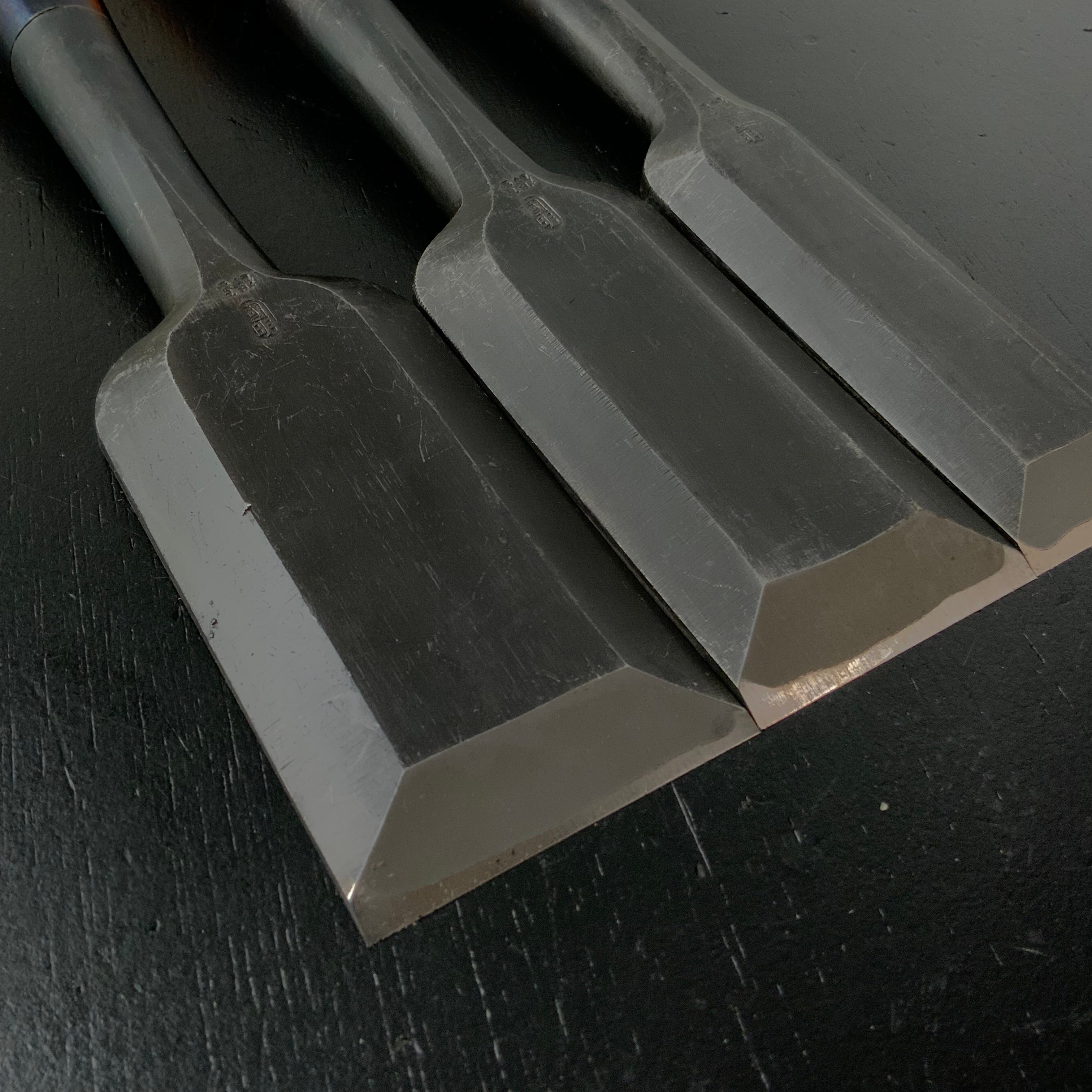 Old Stock Kuniaki Timber chisels with White steel 掘出し物 国明 叩鑿 Tatakinomi