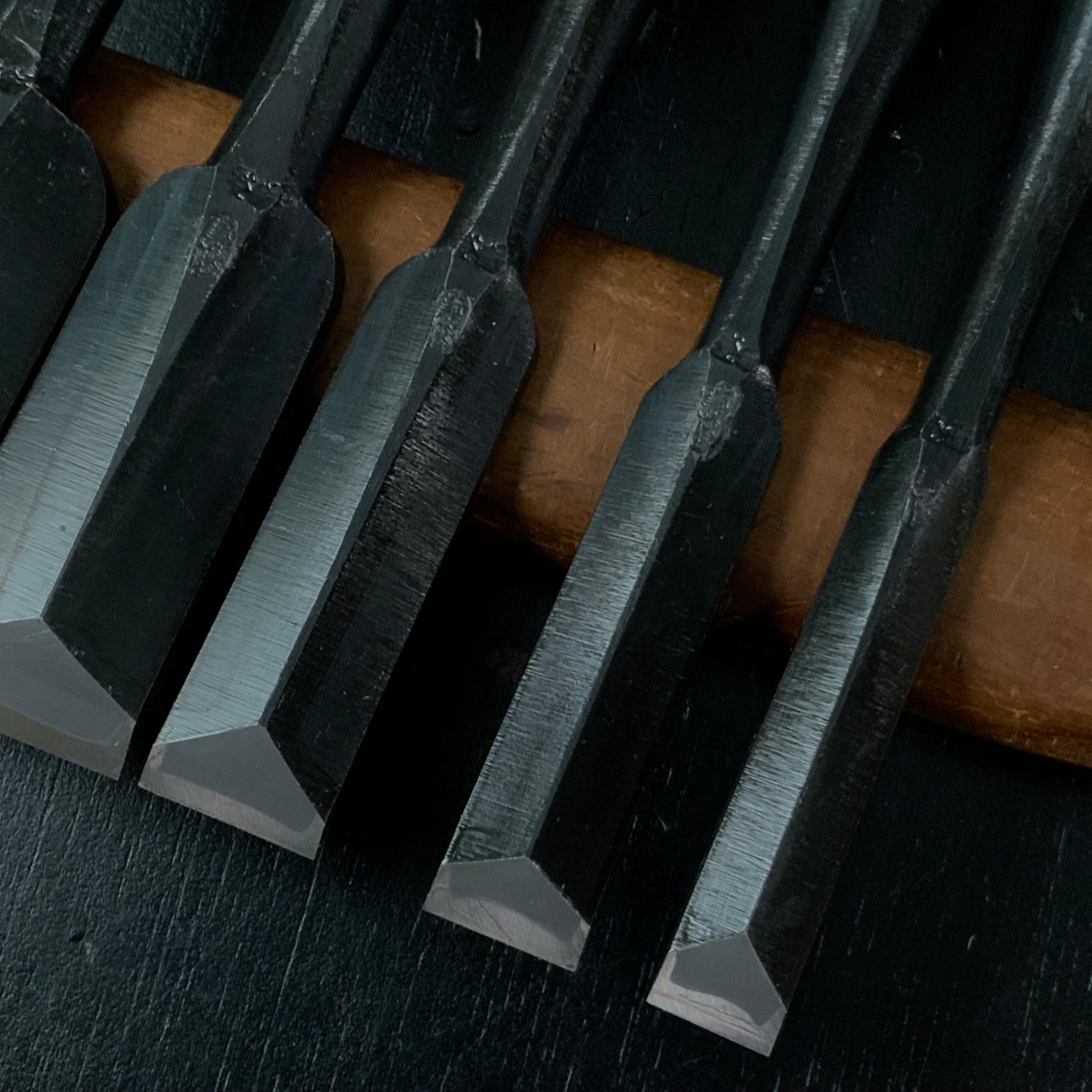 Yoshitaka Dovetail Bench chisels 5pc set / 義隆 追入鎬組鑿 5本組 Oirenomi