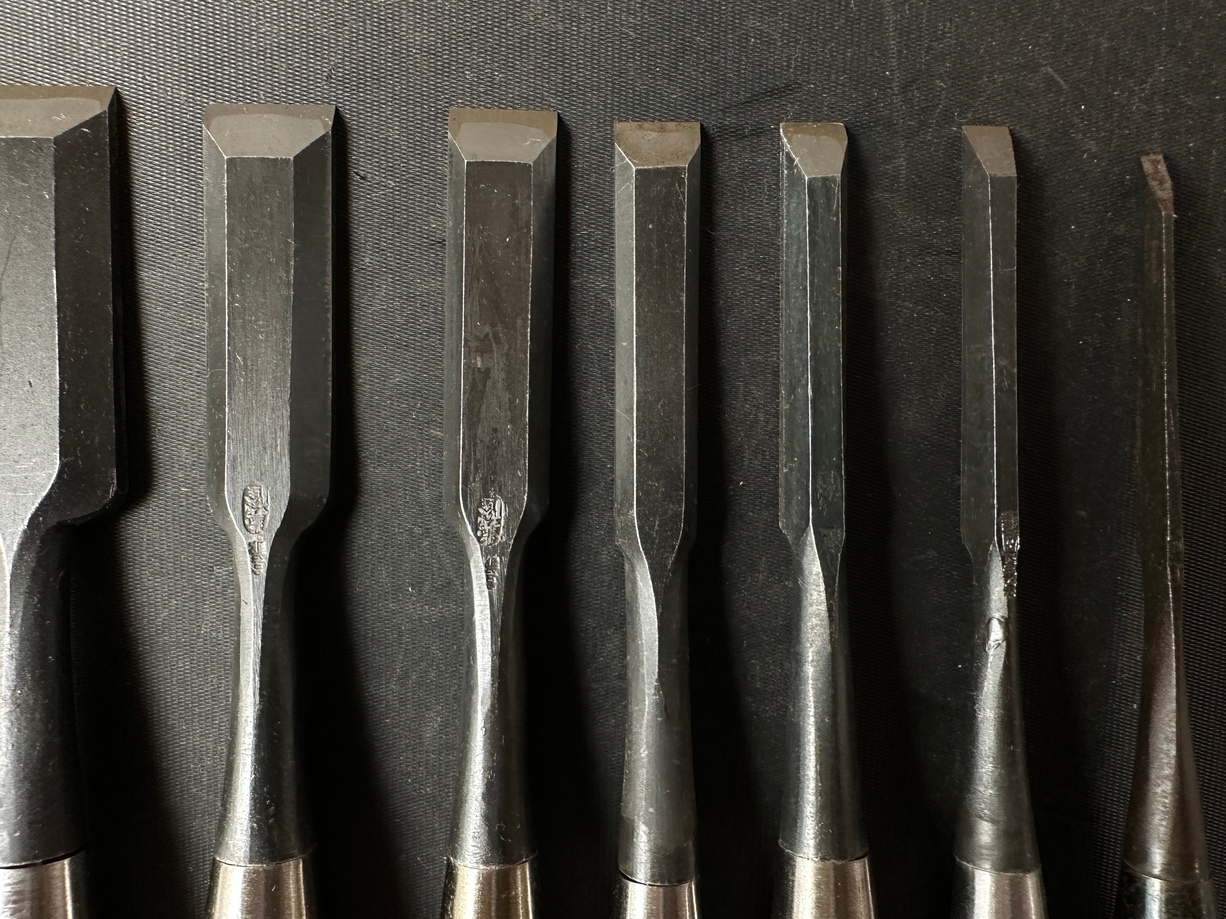 #M131 Mixed set for beginner Bench chisels set by unknown smith バラ鑿合わせ 初心者におすすめ 追入組鑿 作者不明