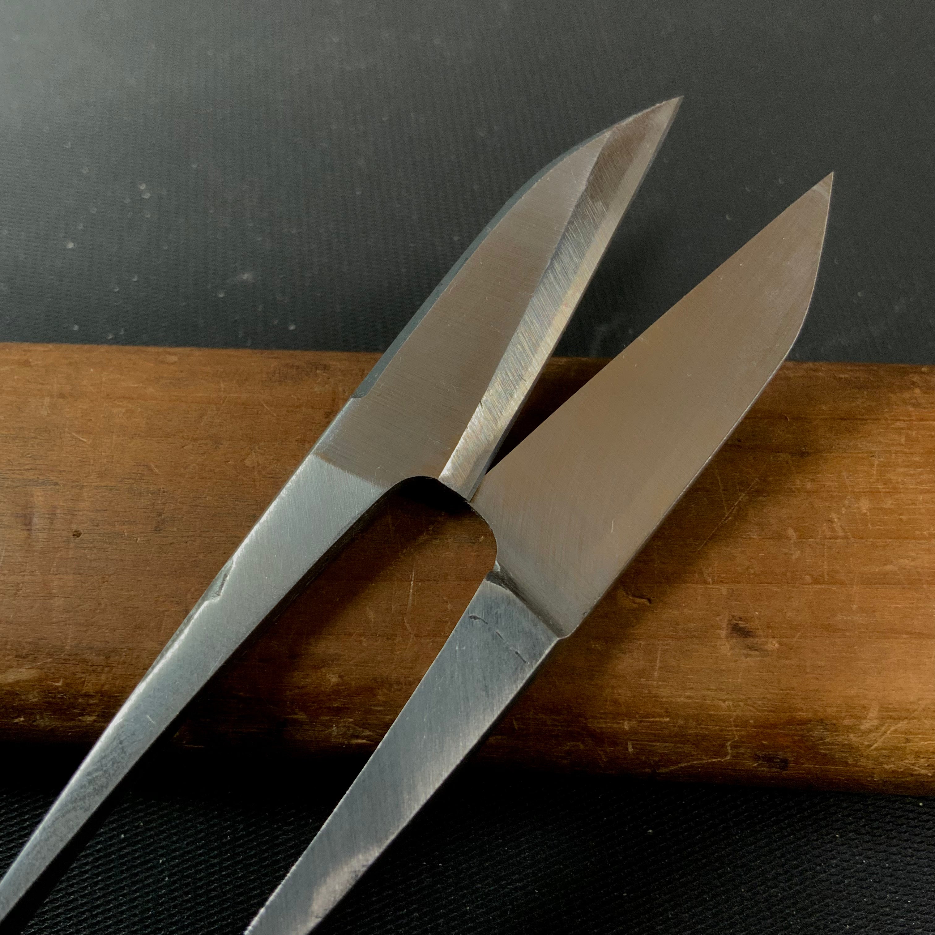 Old stock Toshihisa Nigiri basami Hand made Traditional Japanese scissors 掘出し物 利久 握り鋏 手作り 磨仕上げ
