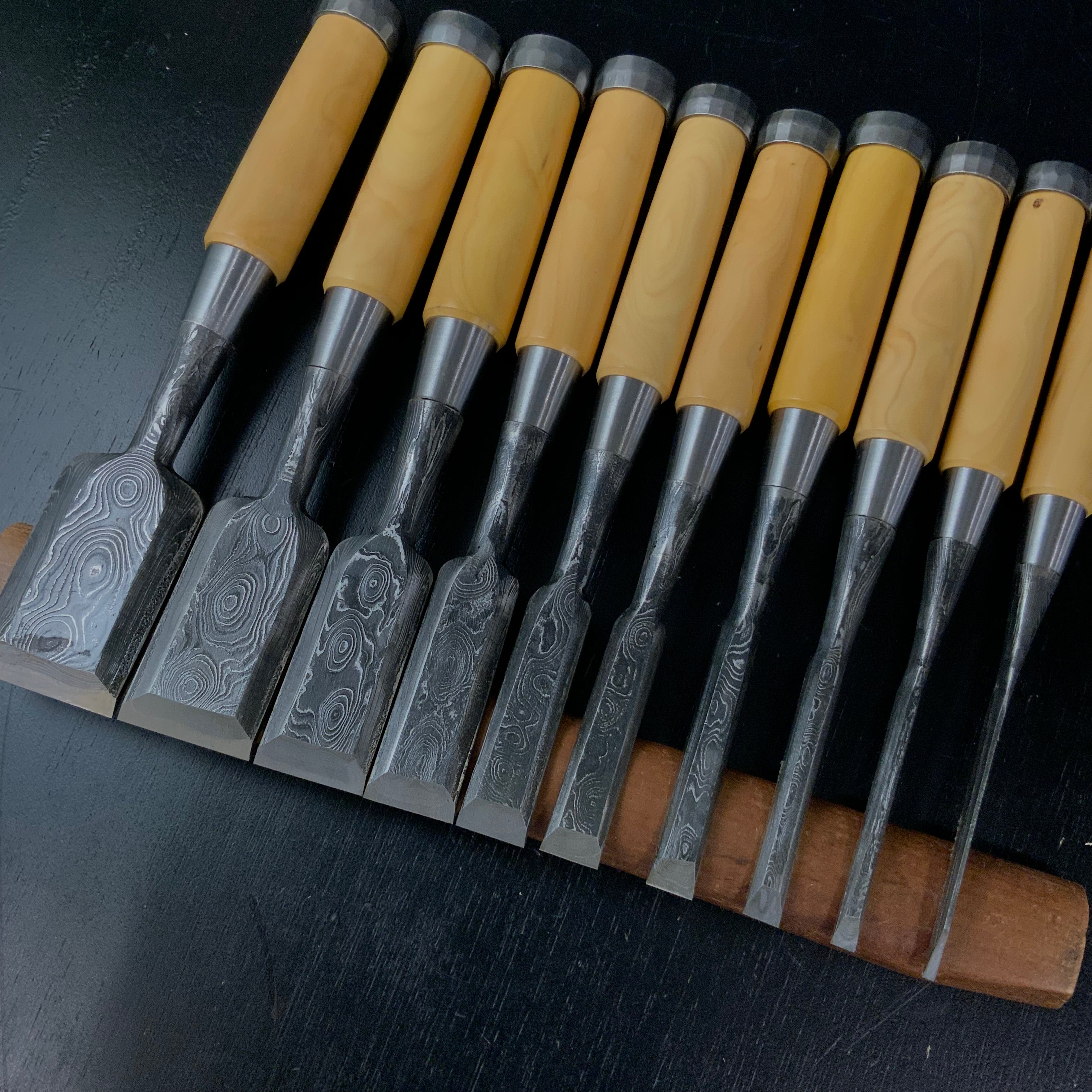 Ichimitsu Sukemasa Suminagashi Bench chisels Box wood Handle 助正作 市光 墨流し 追入組鑿 10本組 拓柄入 三つ裏 Oirenomi