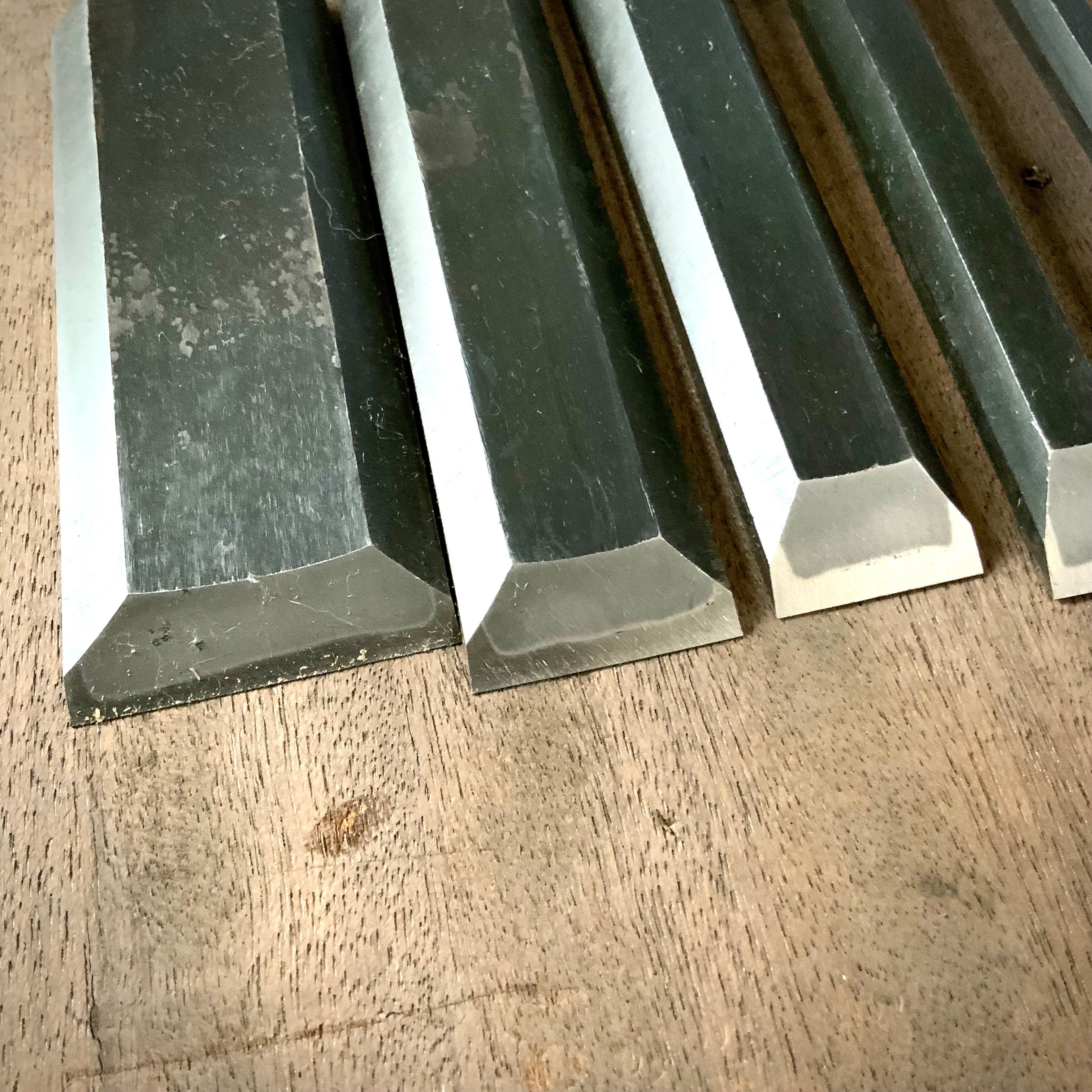 Kunikei Old stock #3 Slick Chisels by Ikeda Yoshiro (Ootsuki-nomi, Hontsuki-Nomi) 掘出し物 池田慶郎氏 三代目国慶作 本突き鑿