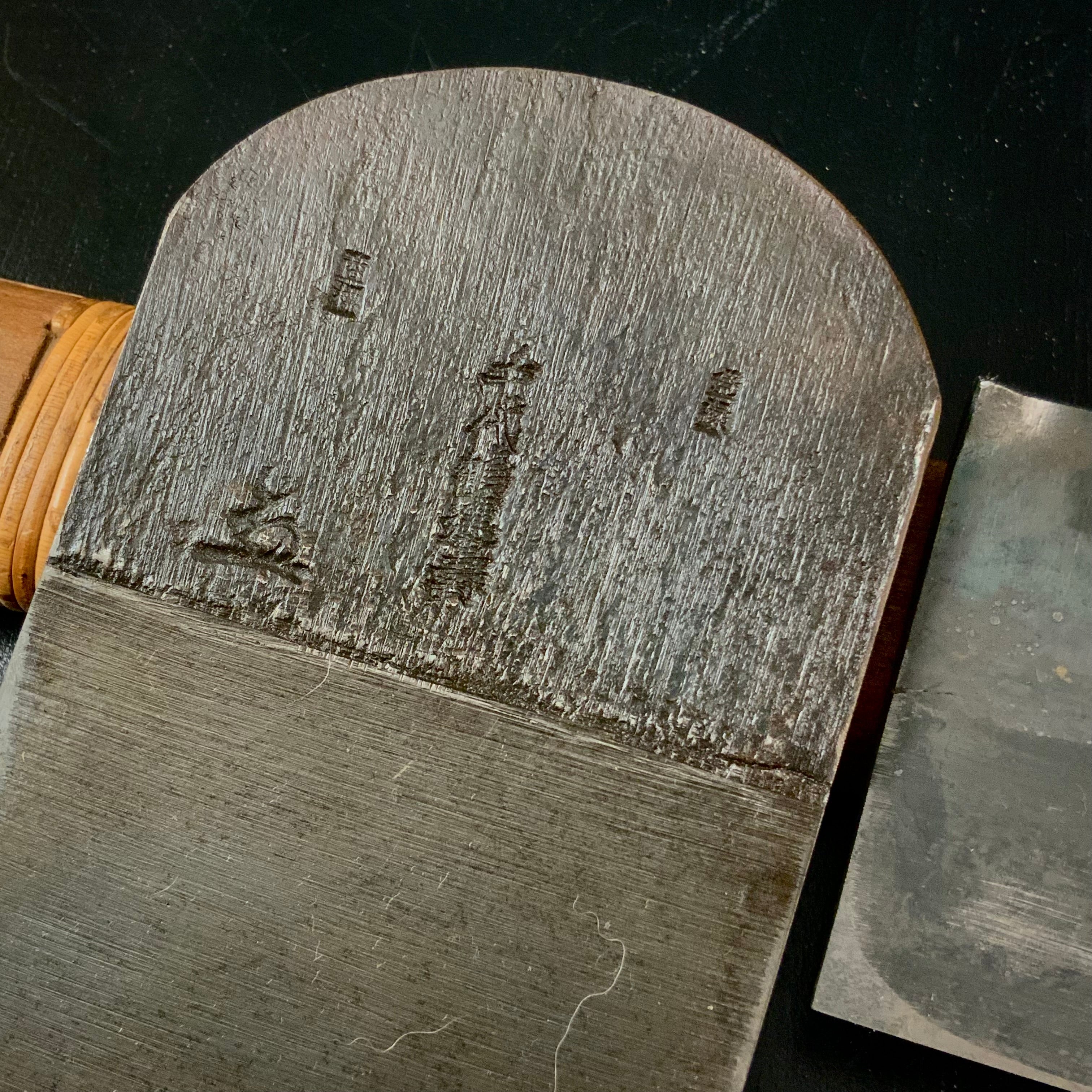 Old stock Chiyoduru Unju Smoothing Plane (Kanna) by Ojima 掘出し物 千代鶴運寿 尾島功大作 仕上げ鉋 70mm