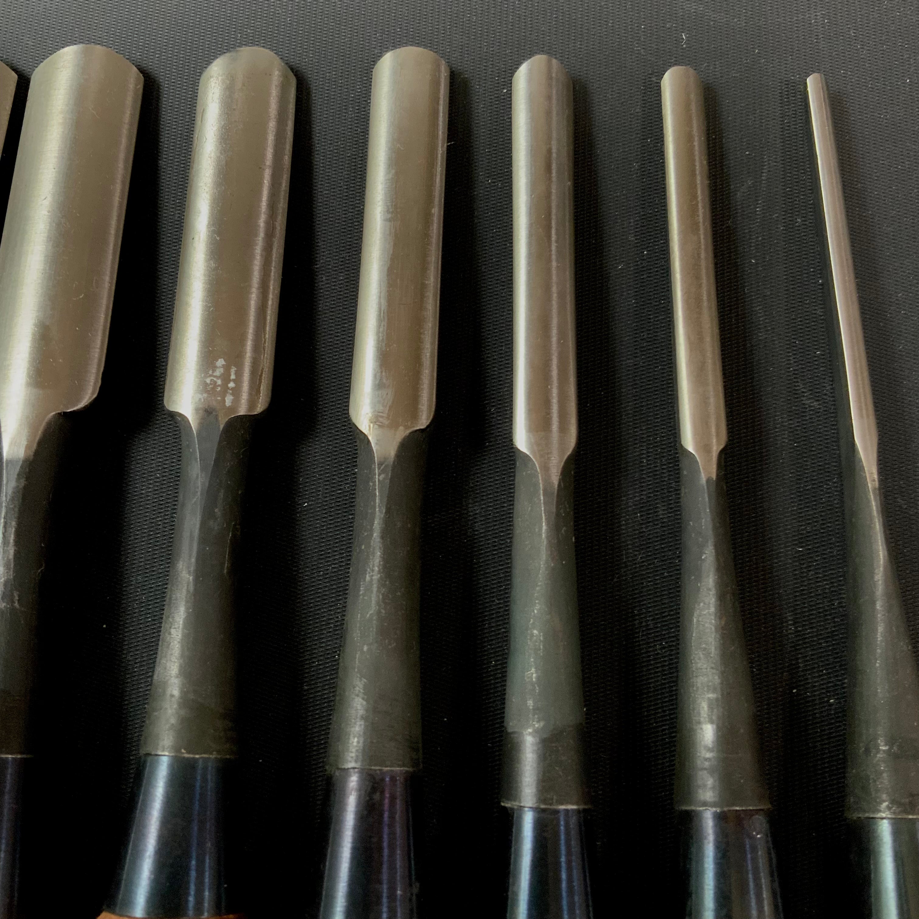 Old stock Yoshihiro Sotomaru chisels with white steel 掘出し物 吉弘 外丸鑿 10本組 白紙鋼