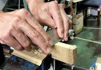 Woodworking Scraper by Bessho Jiro Square 1.2mm thick / 別所二郎作 木工用スクレーパー スクエア型 1.2mm厚