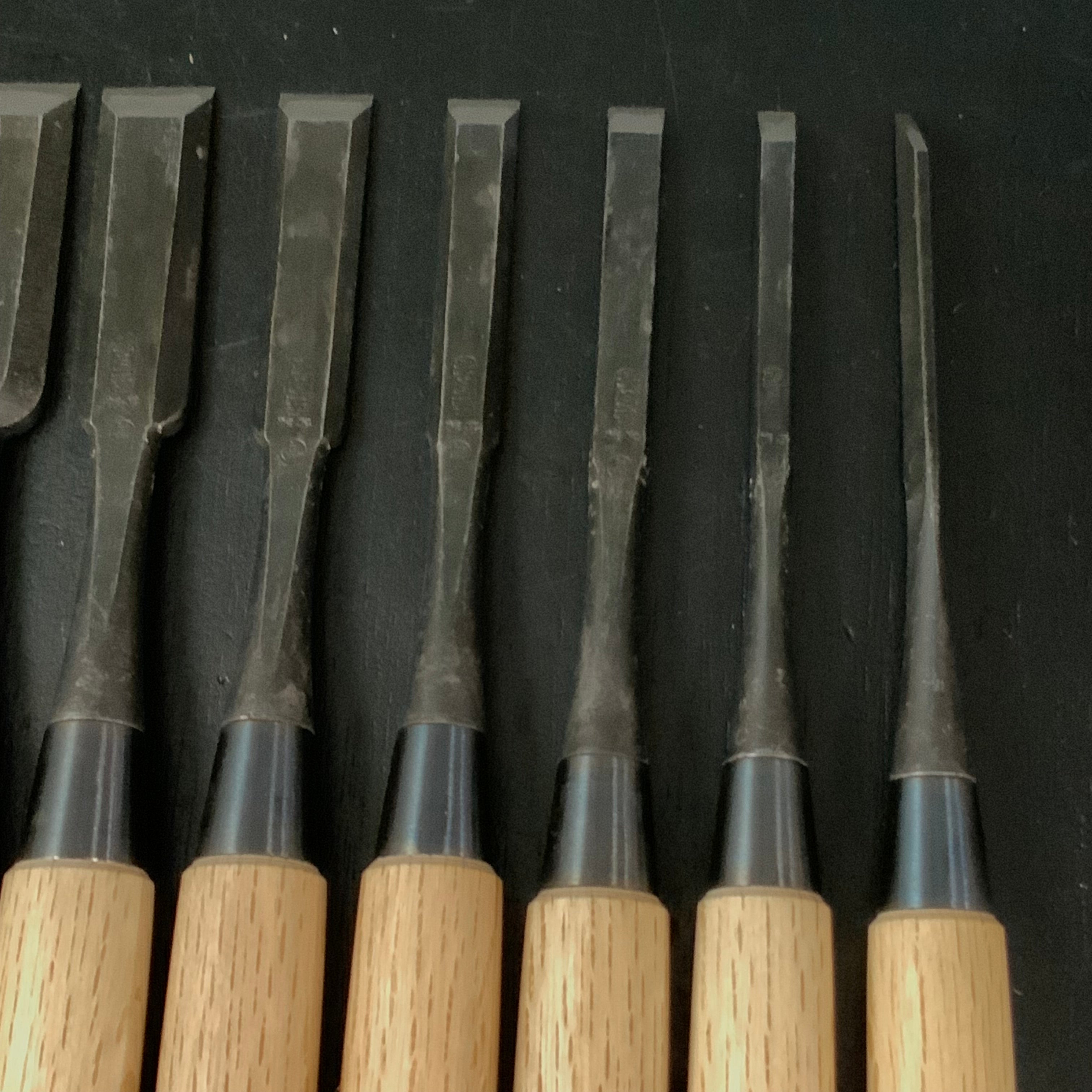Ioroi Bench chisels set (Oirenomi) by Blue steel 五百蔵作 追入組鑿 青紙鋼