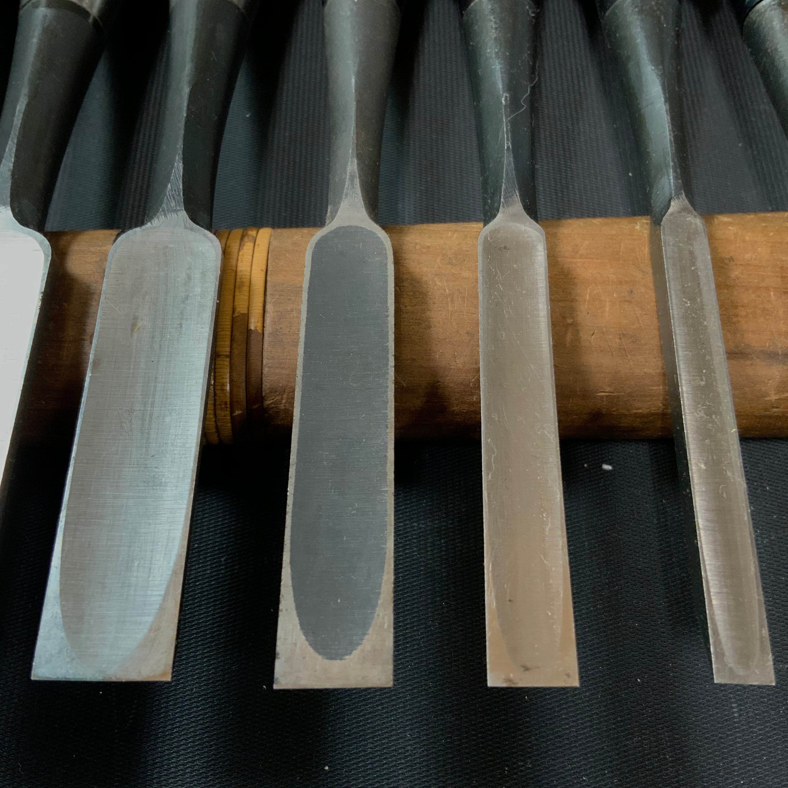 #M143 Mixed set for beginner Bench chisels set by unknown smith バラ鑿合わせ 初心者におすすめ 追入組鑿作者不明