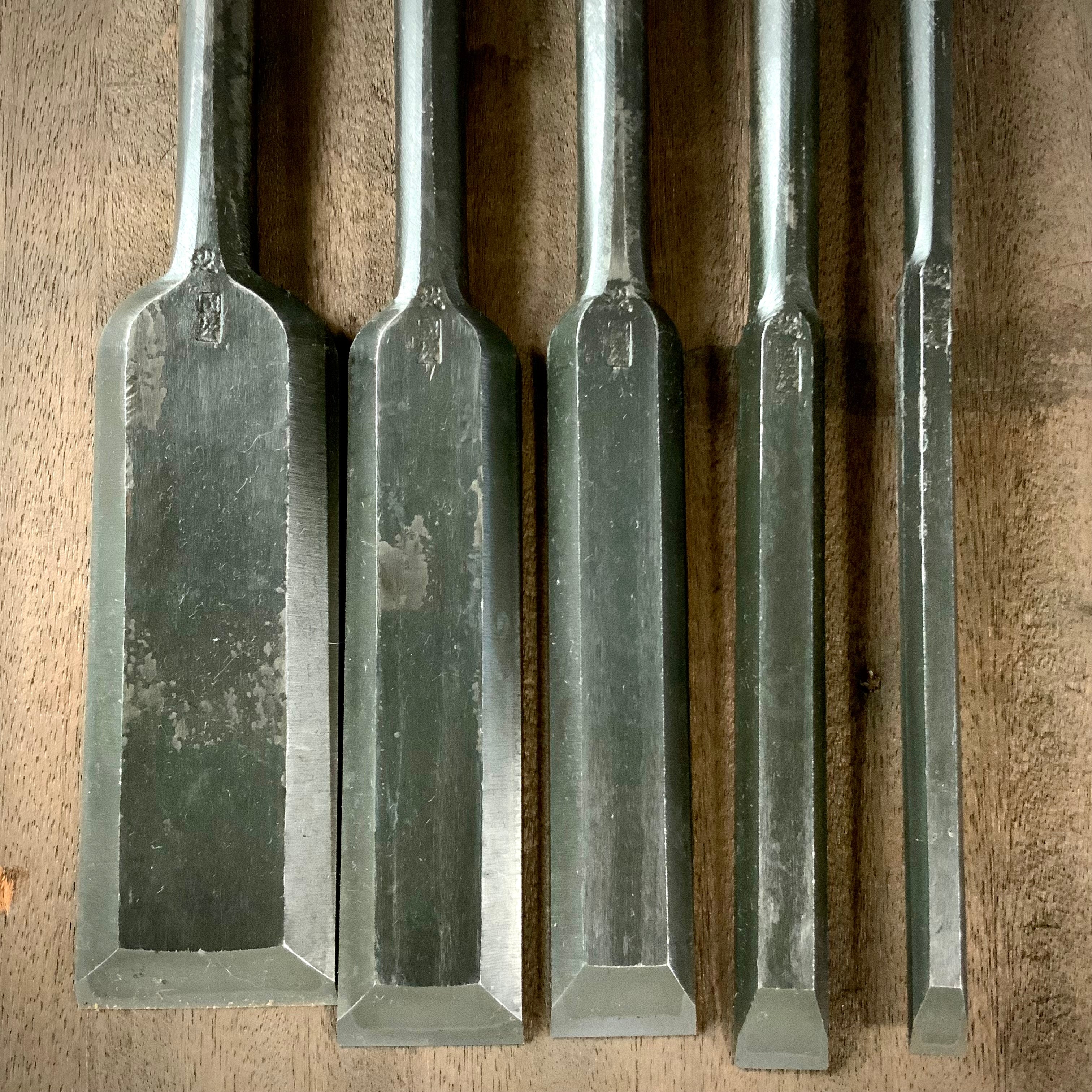 Kunikei Old stock #3 Slick Chisels by Ikeda Yoshiro (Ootsuki-nomi, Hontsuki-Nomi) 掘出し物 池田慶郎氏 三代目国慶作 本突き鑿