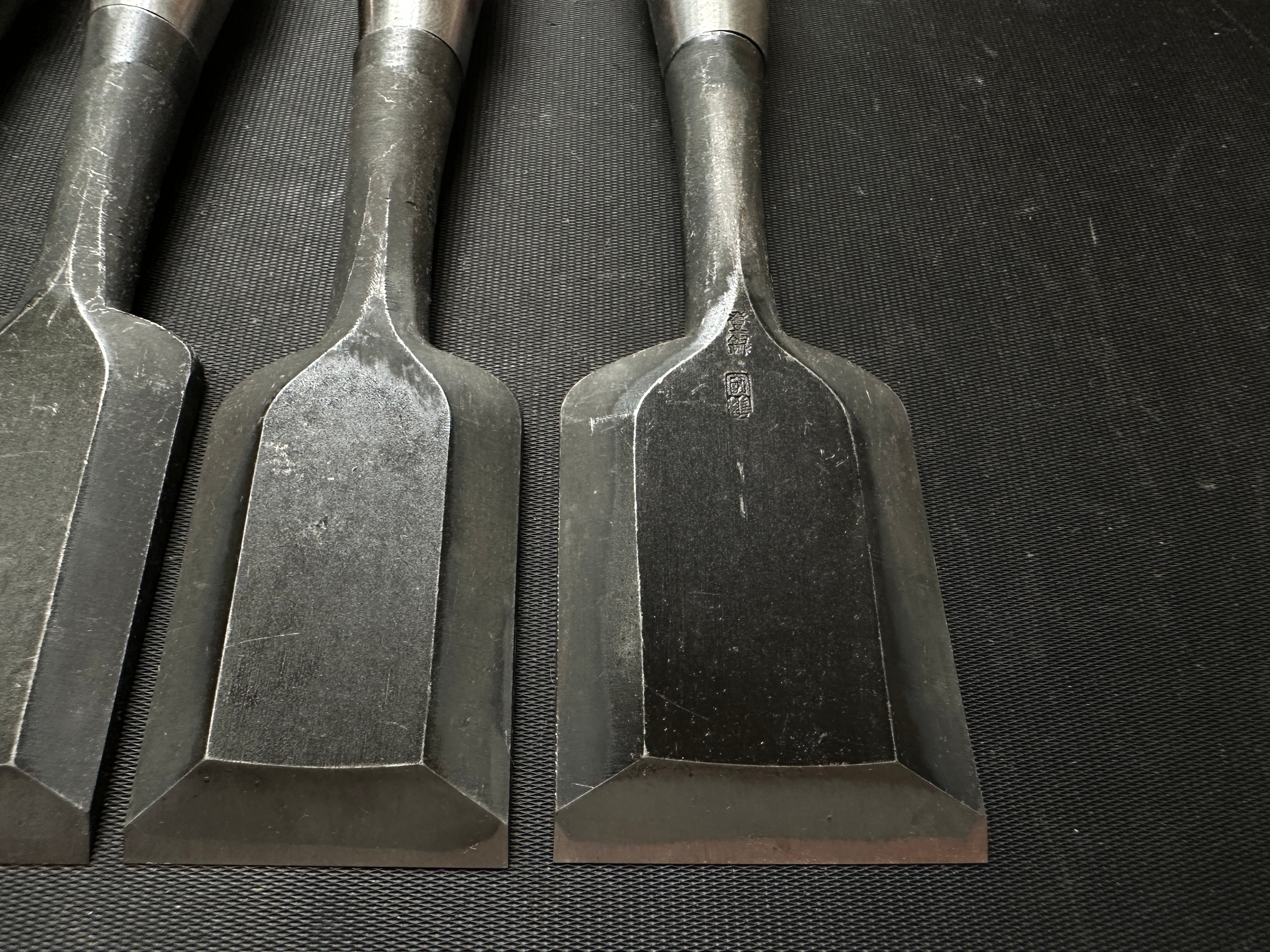 #M133 Mixed set for beginner Bench chisels set by unknown smith バラ鑿合わせ 初心者におすすめ 追入組鑿 無印