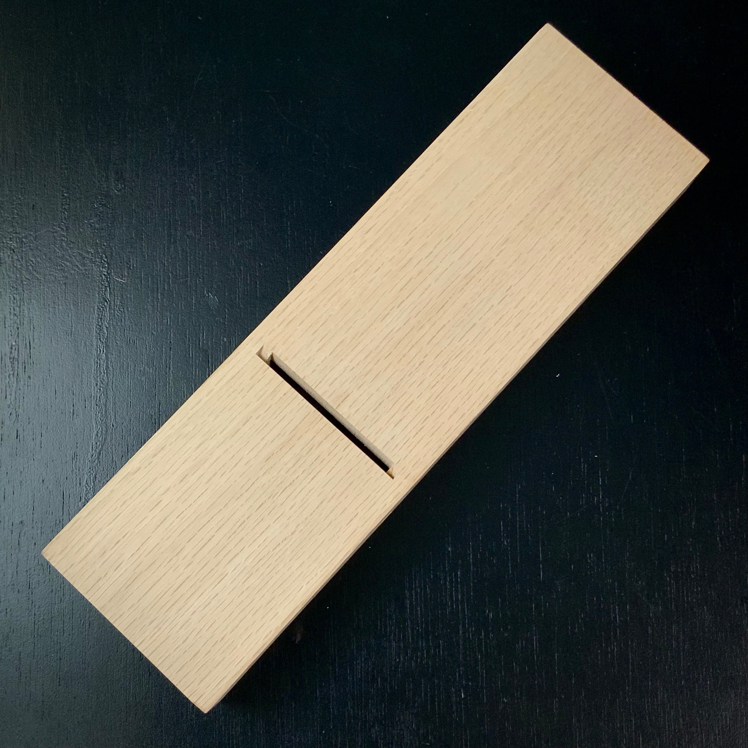 Old stock Chiyoduru Unju Smoothing Plane (Kanna) by Ojima 掘出し物 千代鶴運寿 尾島功大作 仕上げ鉋 70mm