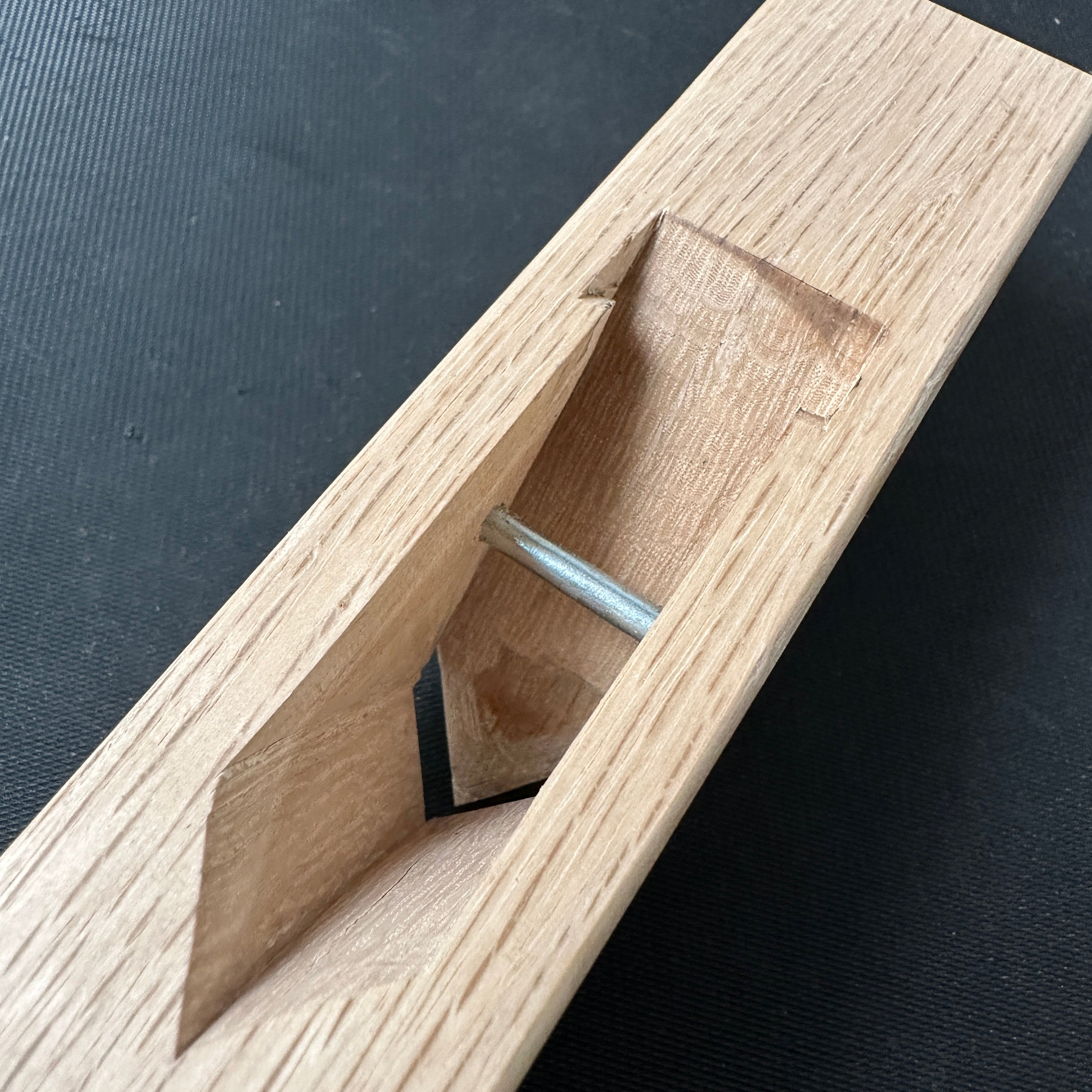 Kuniaki v-groove plane by Nakano Takeo 18mm _____中野武夫作 国明 剣鉋  18mm