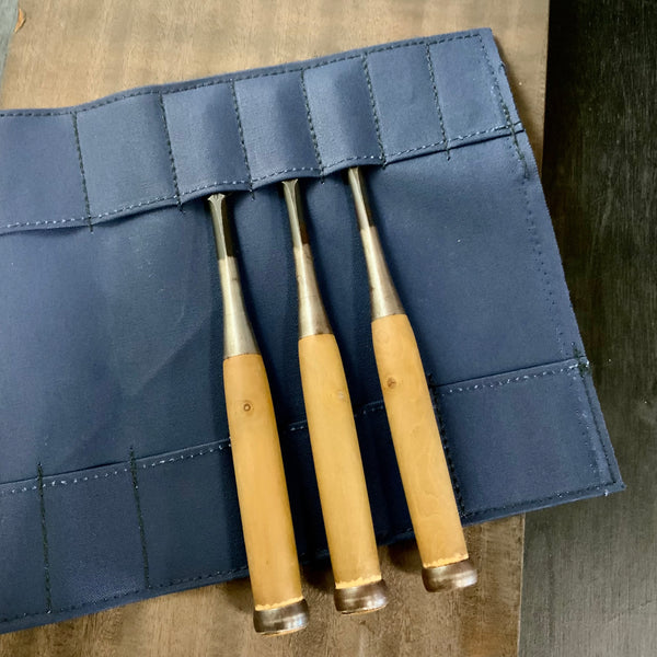 Chisel and Tool Roll Cloth Bag For bench chisels  鑿巻き 追入鑿用 布製 紺色 (Navy blue)