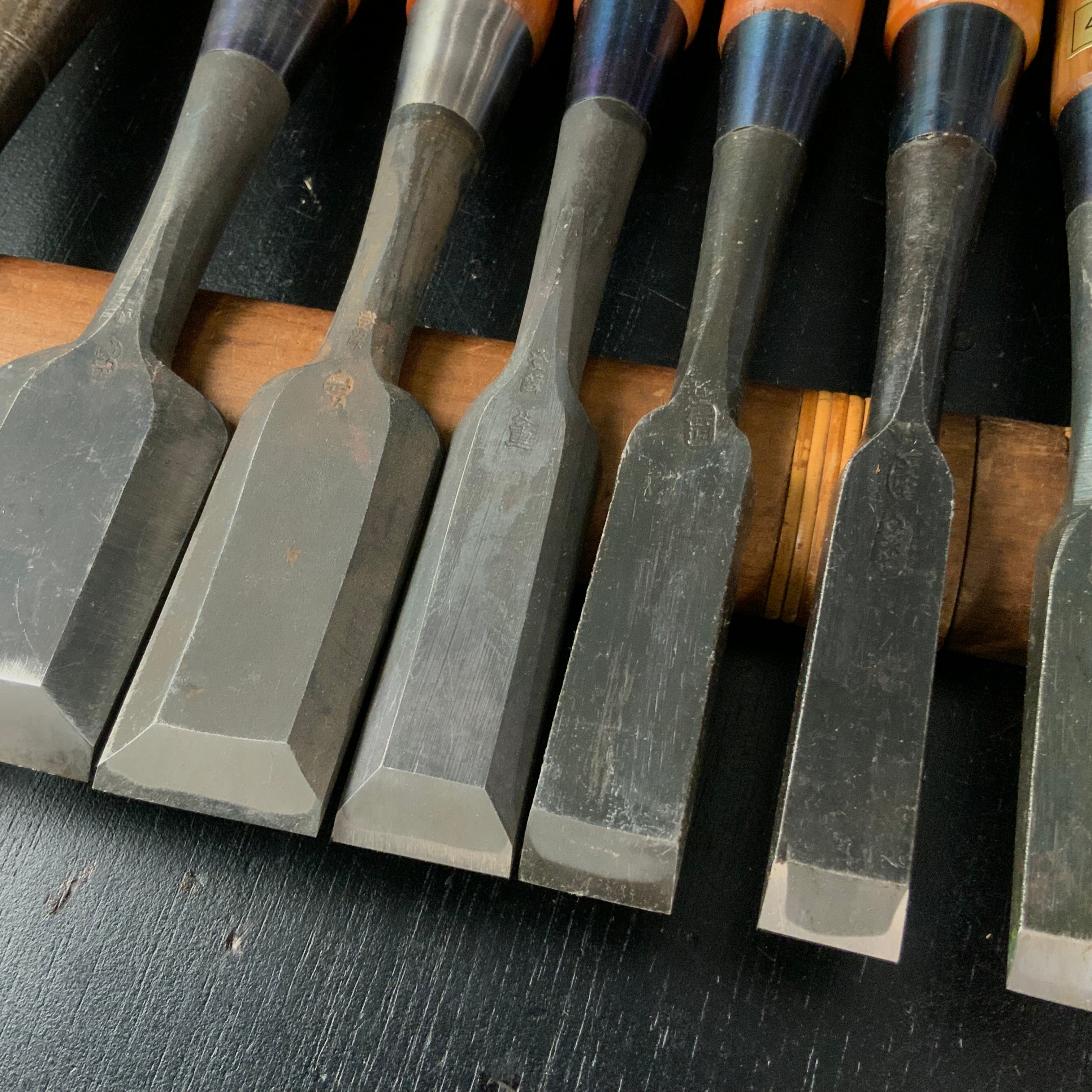 #M183 Mixed set for beginner Bench chisels set by unknown smith バラ鑿合わせ 初心者におすすめ 追入組鑿作者不明