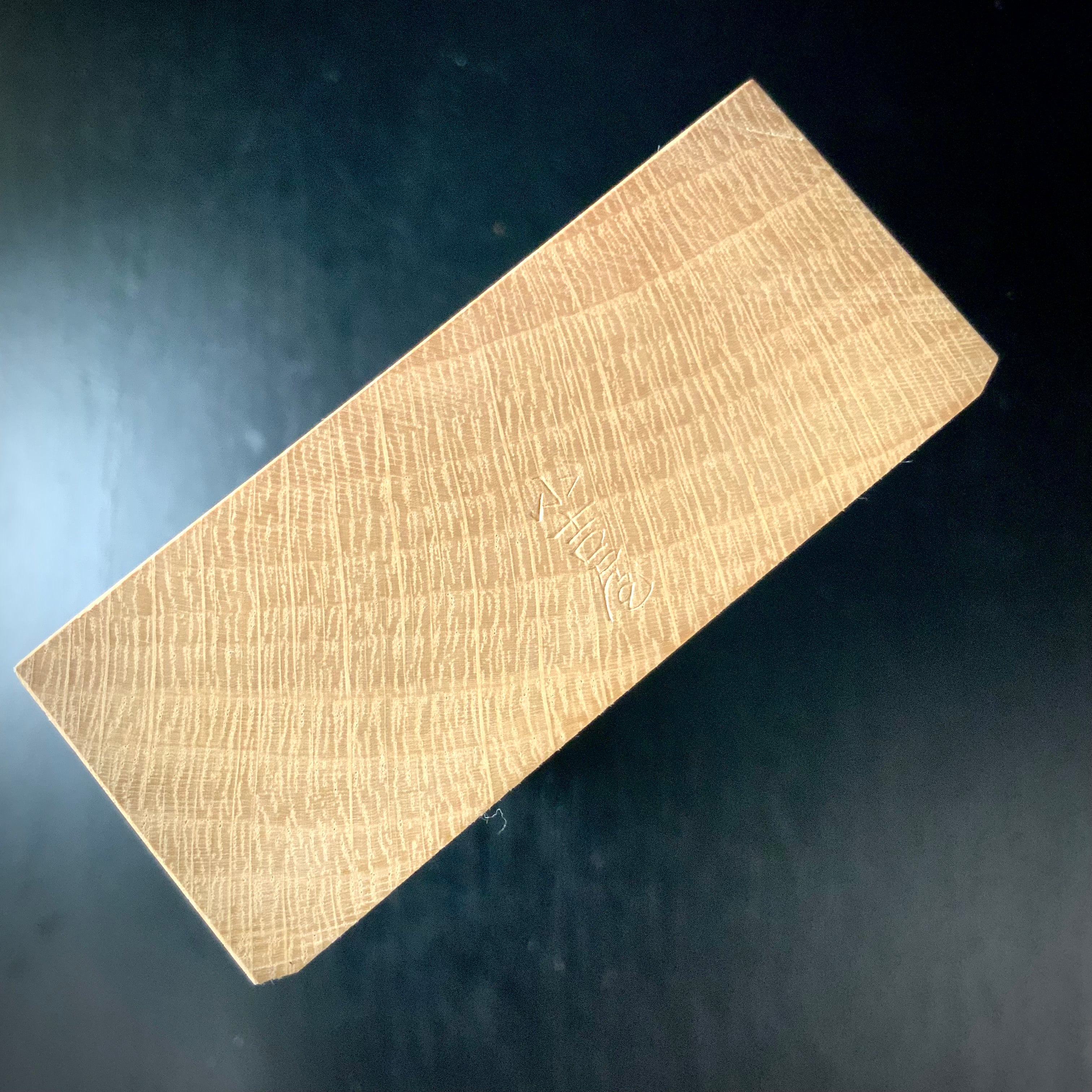 Old stock Yoshihisa Smoothing Plane(Kanna) Tokyo 掘出し物 芳久 東京鉋 仕上げ鉋 70mm