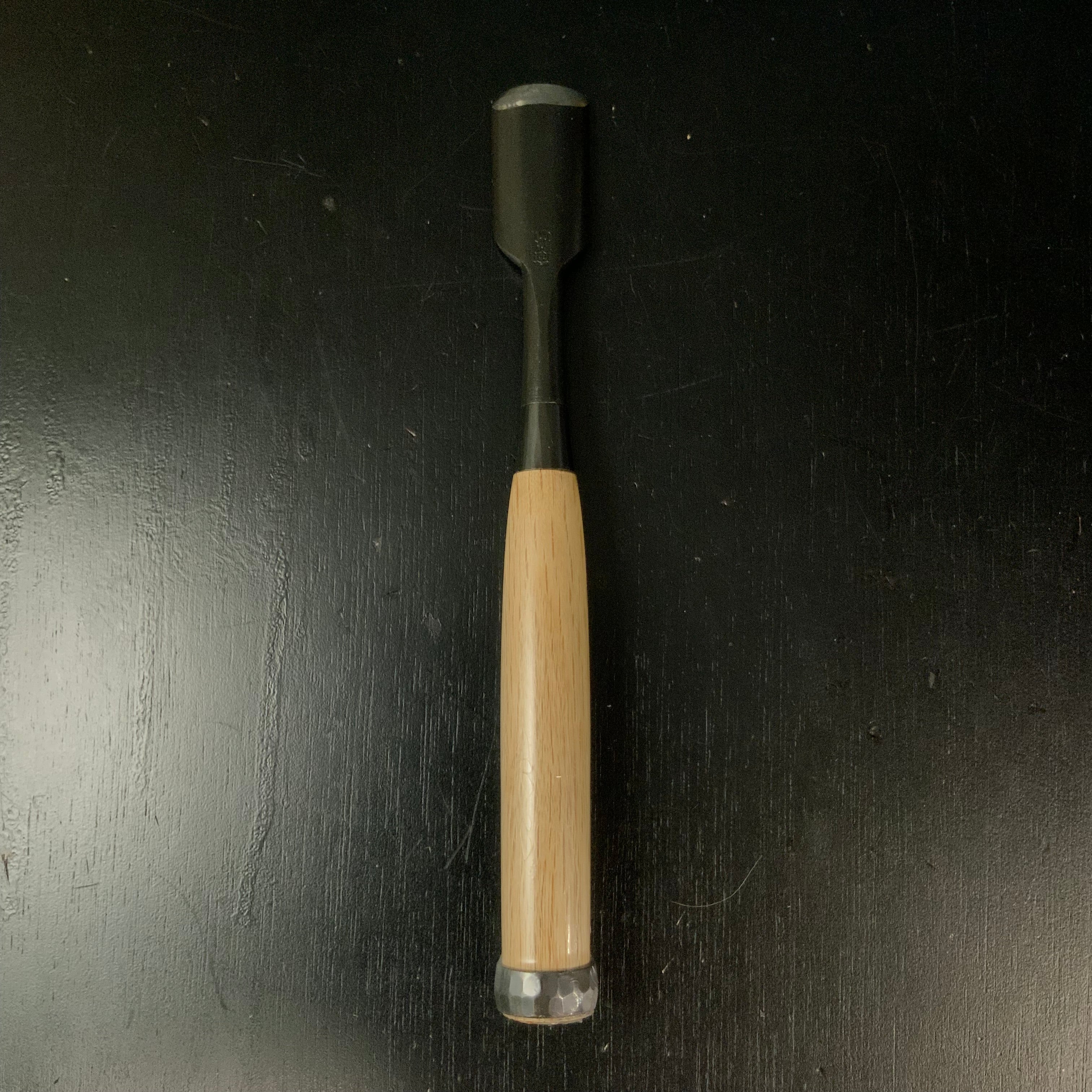 Tasai Special carving chisel (Uchimaru) with blackwood Handle 田斎作 特注木彫追入内丸鑿 白樫柄 30mm uchimaru