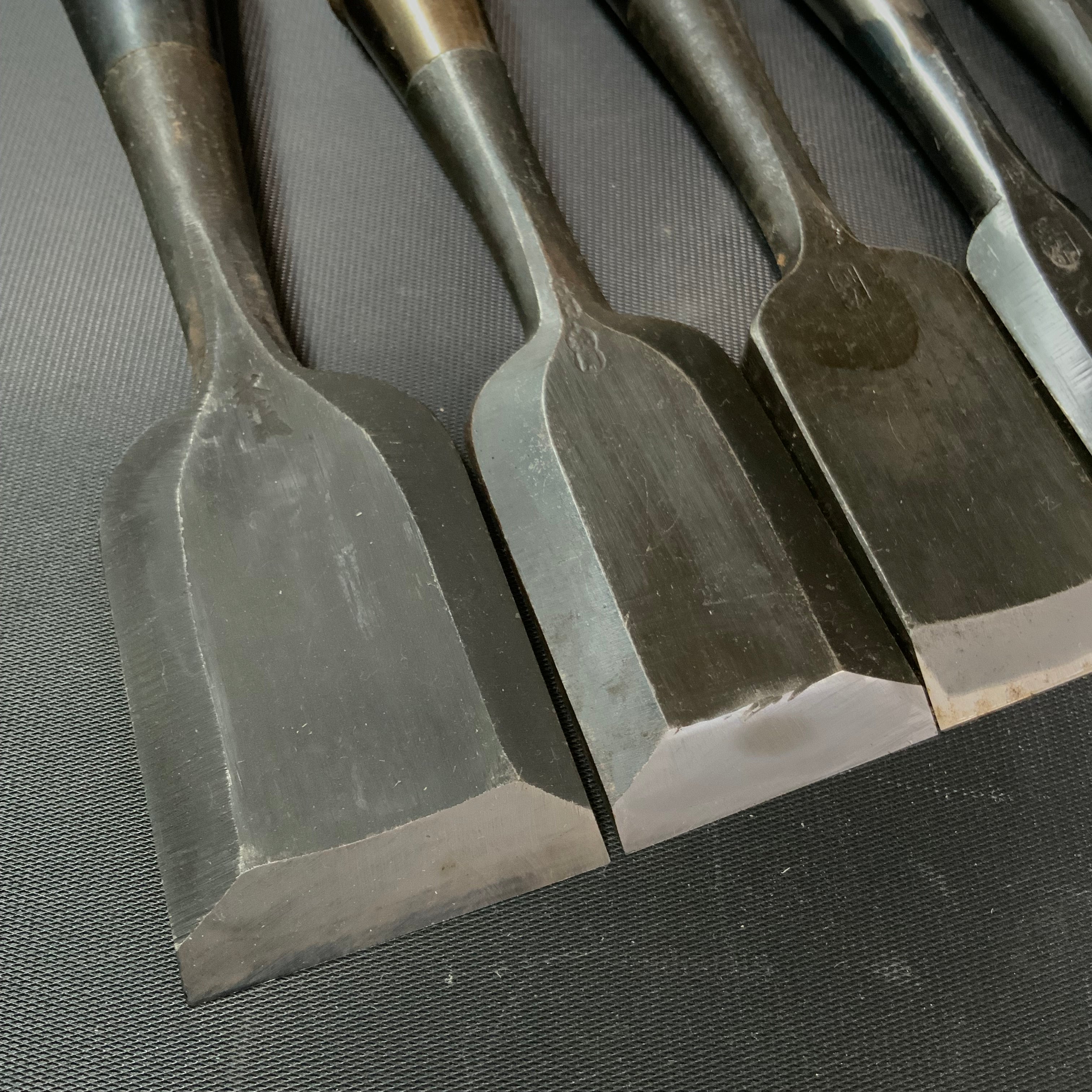 #M157 Mixed set for beginner Bench chisels set by unknown smith バラ鑿合わせ 初心者におすすめ 追入組鑿作者不明