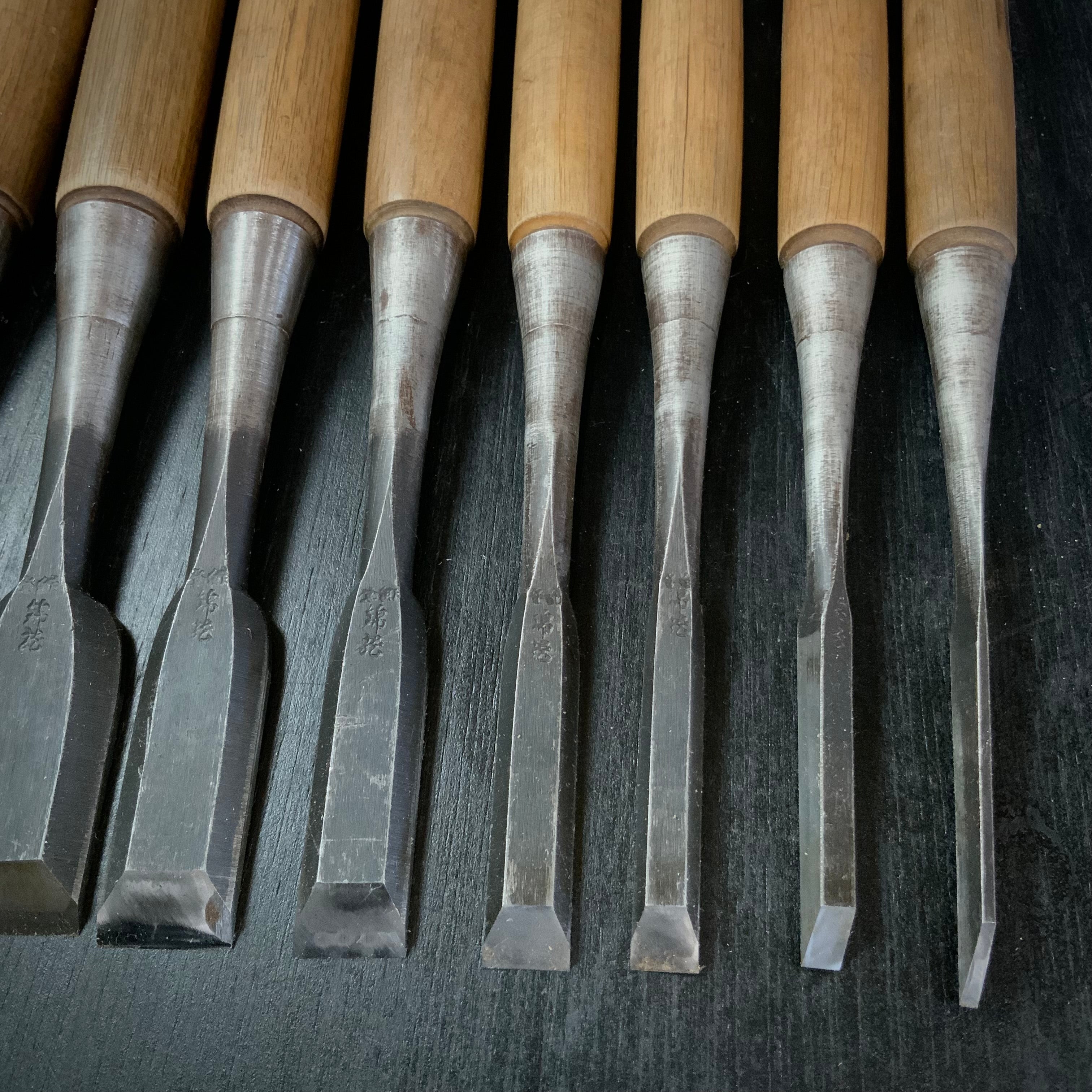 Used Nishiki Ryu Bench chisels set (Used by palace carpenters) 錦龍 追入組鑿 中古鑿(宮大工使用)