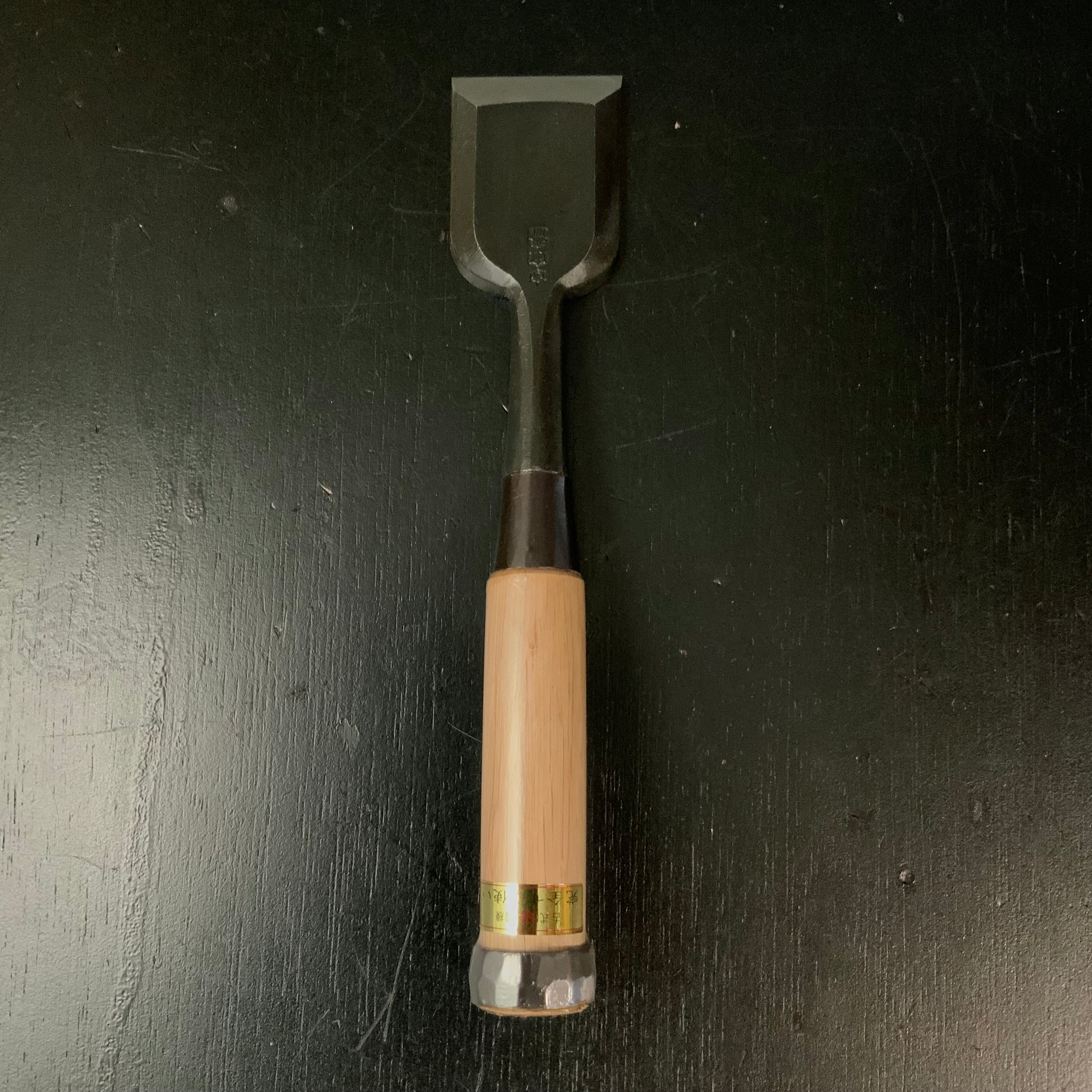 Tasai Special Bench chisel with Japanese white oak 田斎作 面取追入鑿 白樫柄 42mm