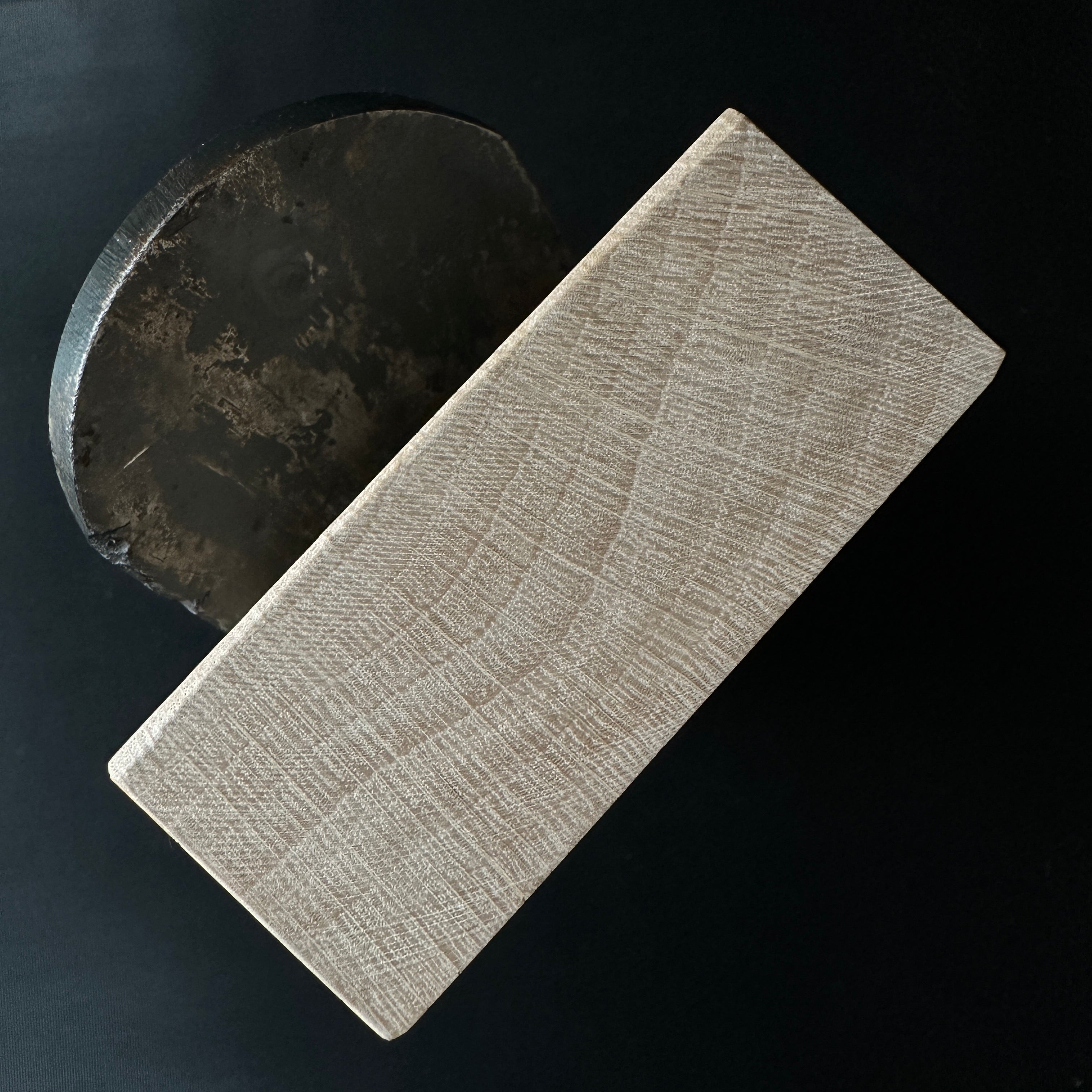 Old stock Etsuei Smoothing Plane (Kanna) by Tsutsumitomoichi Koyoshiya Body 掘出し物 堤朋一作 悦英 仕上げ鉋 70mm