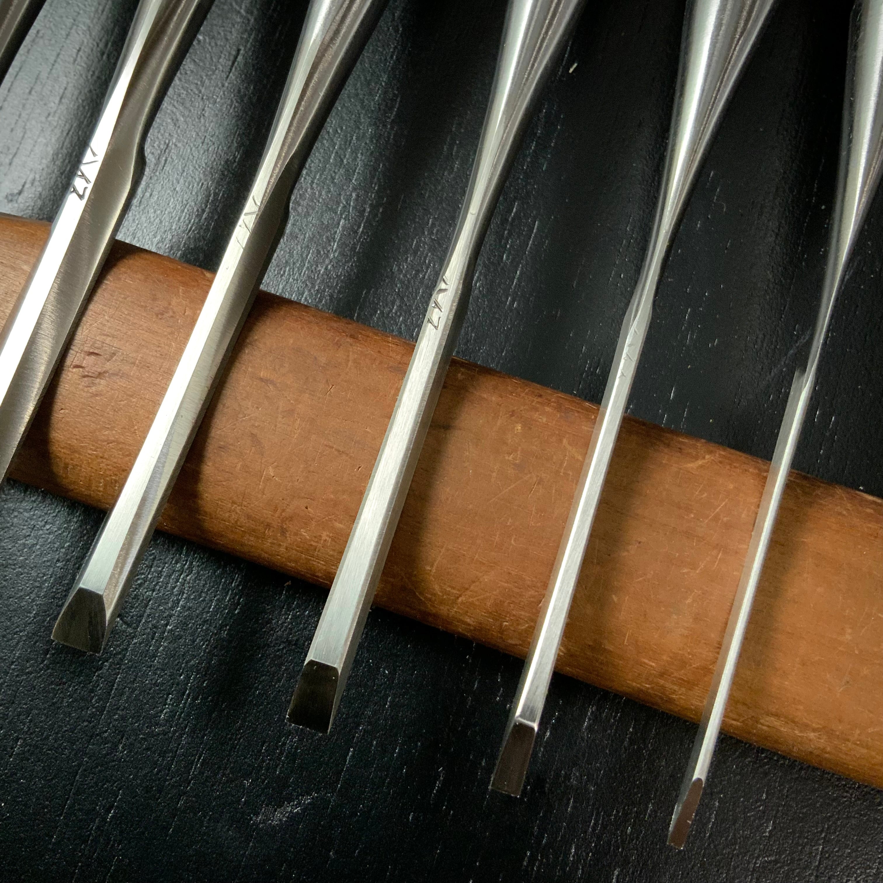 Sukeroku Sukemaru 3th High-Speed Steel Bench chisels set 三代助丸 碓氷淑郎 ハイス鋼追入鑿 助六 15本組 Oirenomi