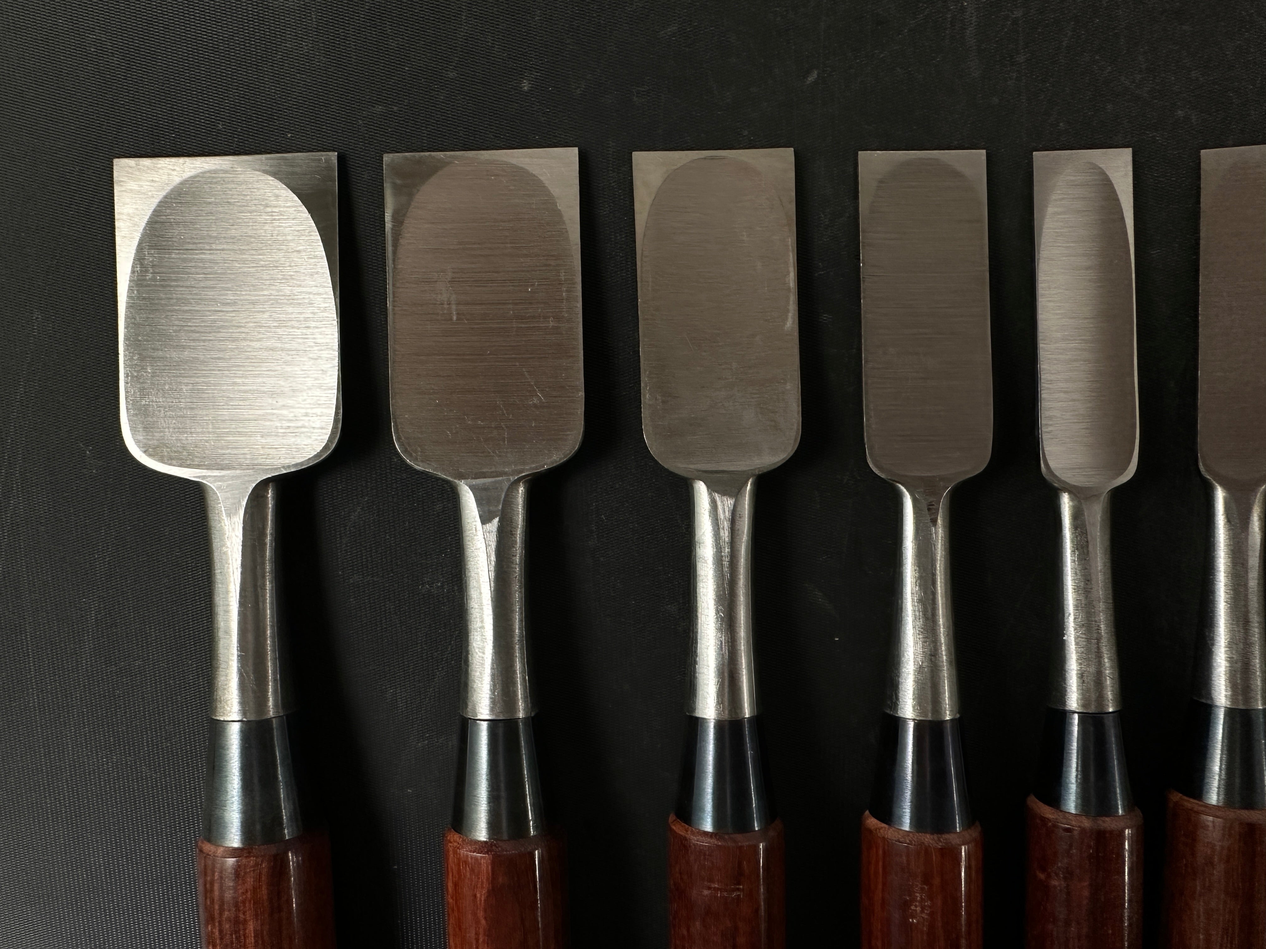 Old stock Wholesaler stamp Sukemaru 4th High-Speed Steel Bench chisels set 掘出し物 四代助丸 問屋銘 ハイス鋼追入組鑿 Oirenomi