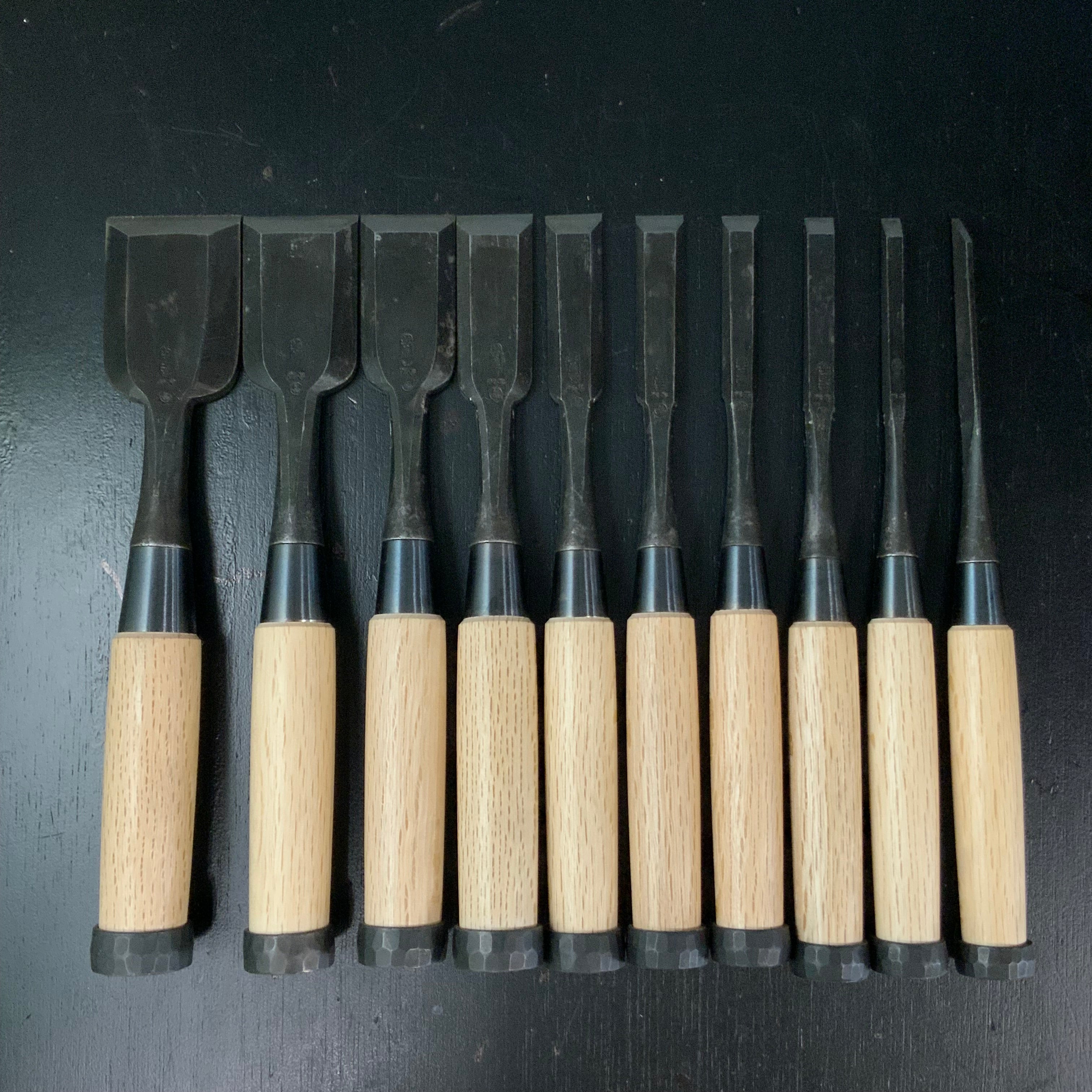 Ioroi Bench chisels set (Oirenomi) by Blue steel 五百蔵作 追入組鑿 青紙鋼