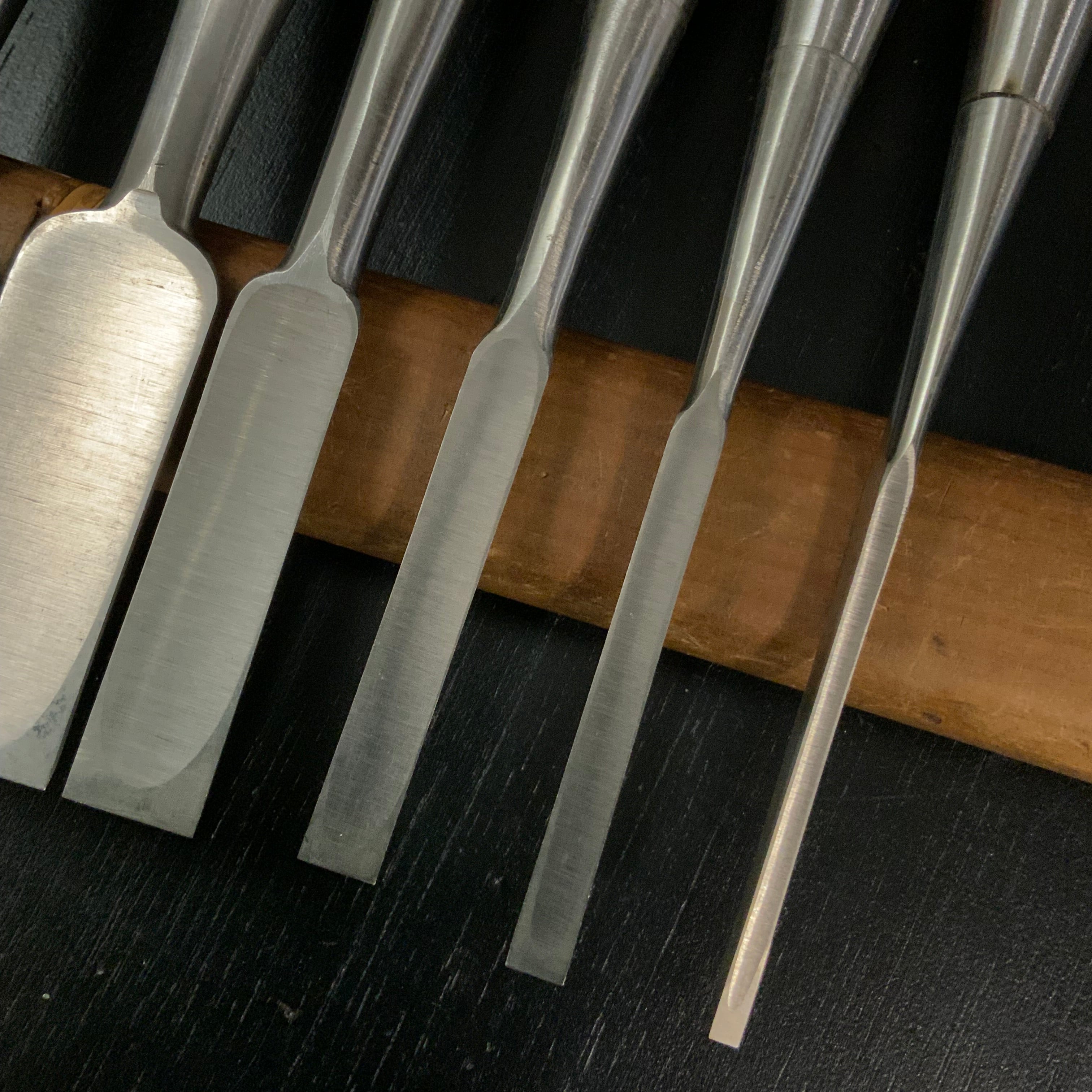 #M174 Mixed set High-Speed Steel Dovetail Bench chiselset 掘出し物 バラ鑿合わせ ハイス 鎬鑿 6本組