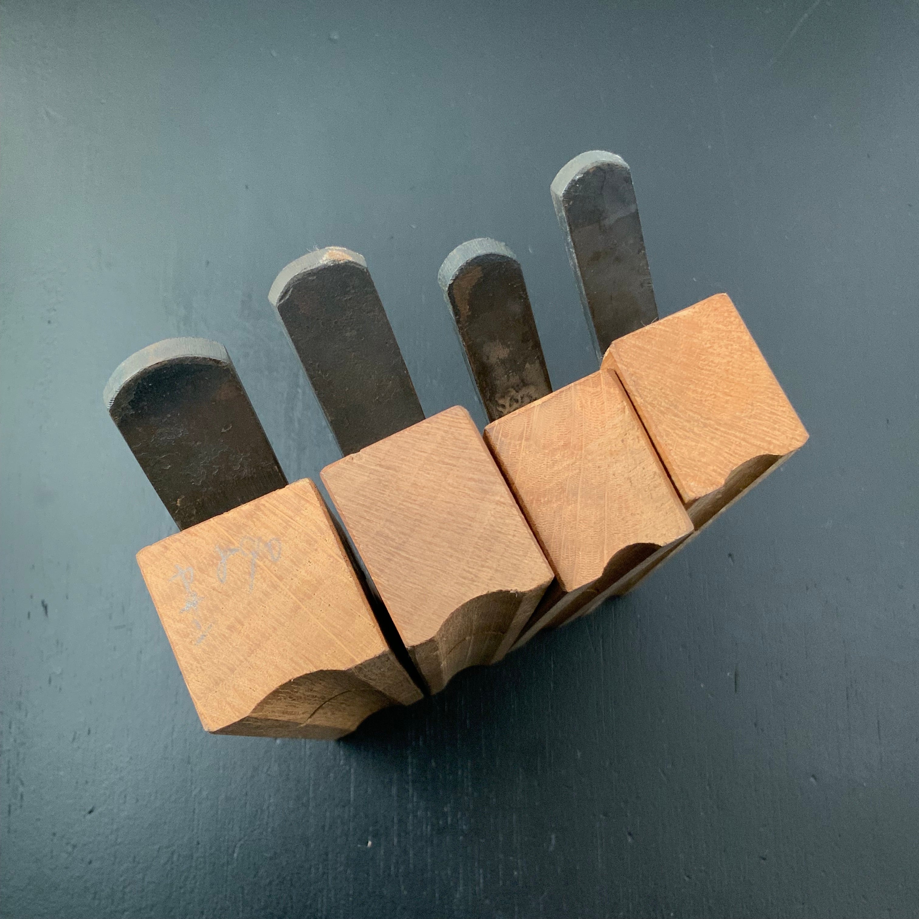 掘出し物 義弘 内丸鉋 Old stock Yoshihiro Small Rounding Plane (Uchimaru Kanna)