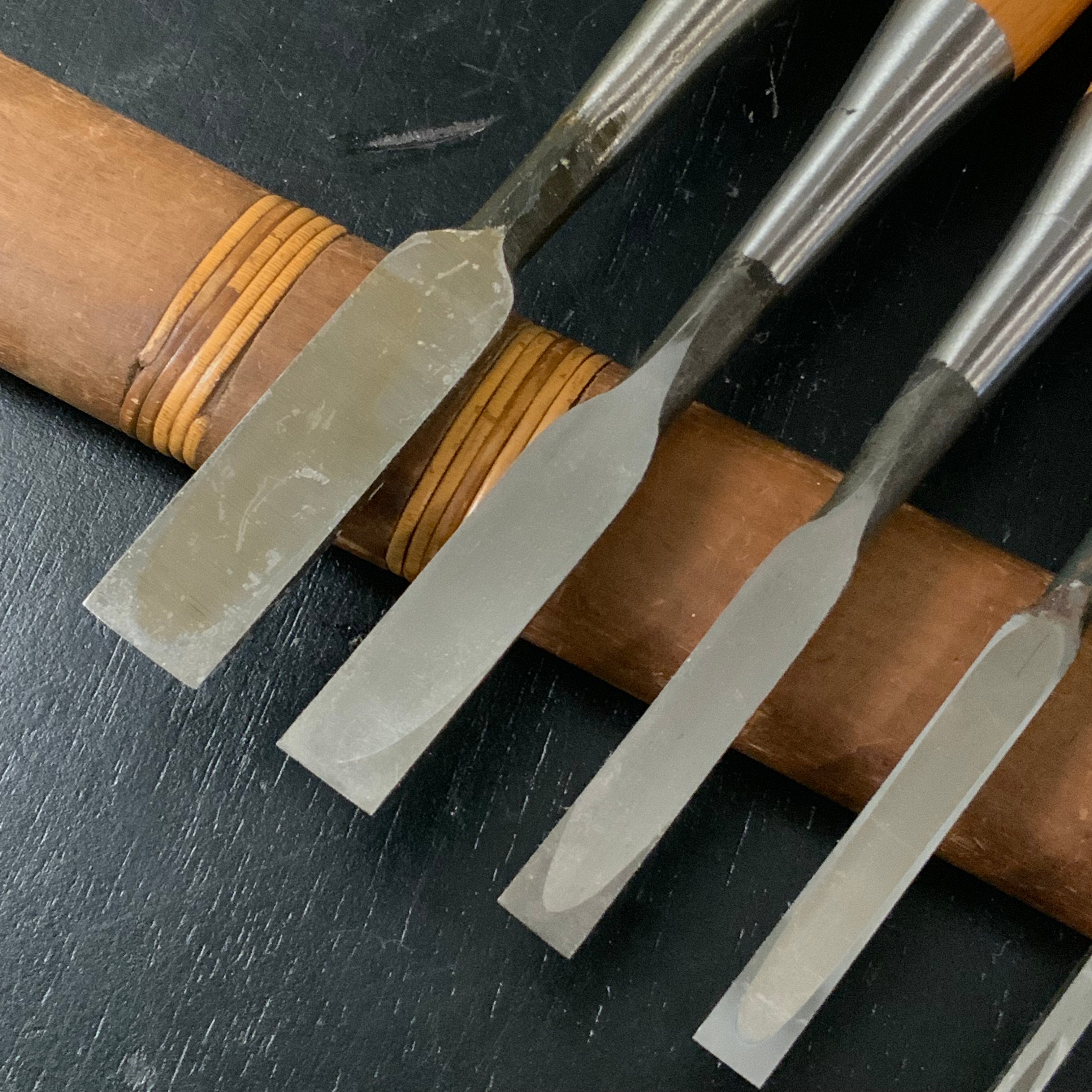 #M186 Mixed set Bench chisels set for beginner by unknown smith バラ鑿合わせ 初心者におすすめ 追入組鑿 作者不明