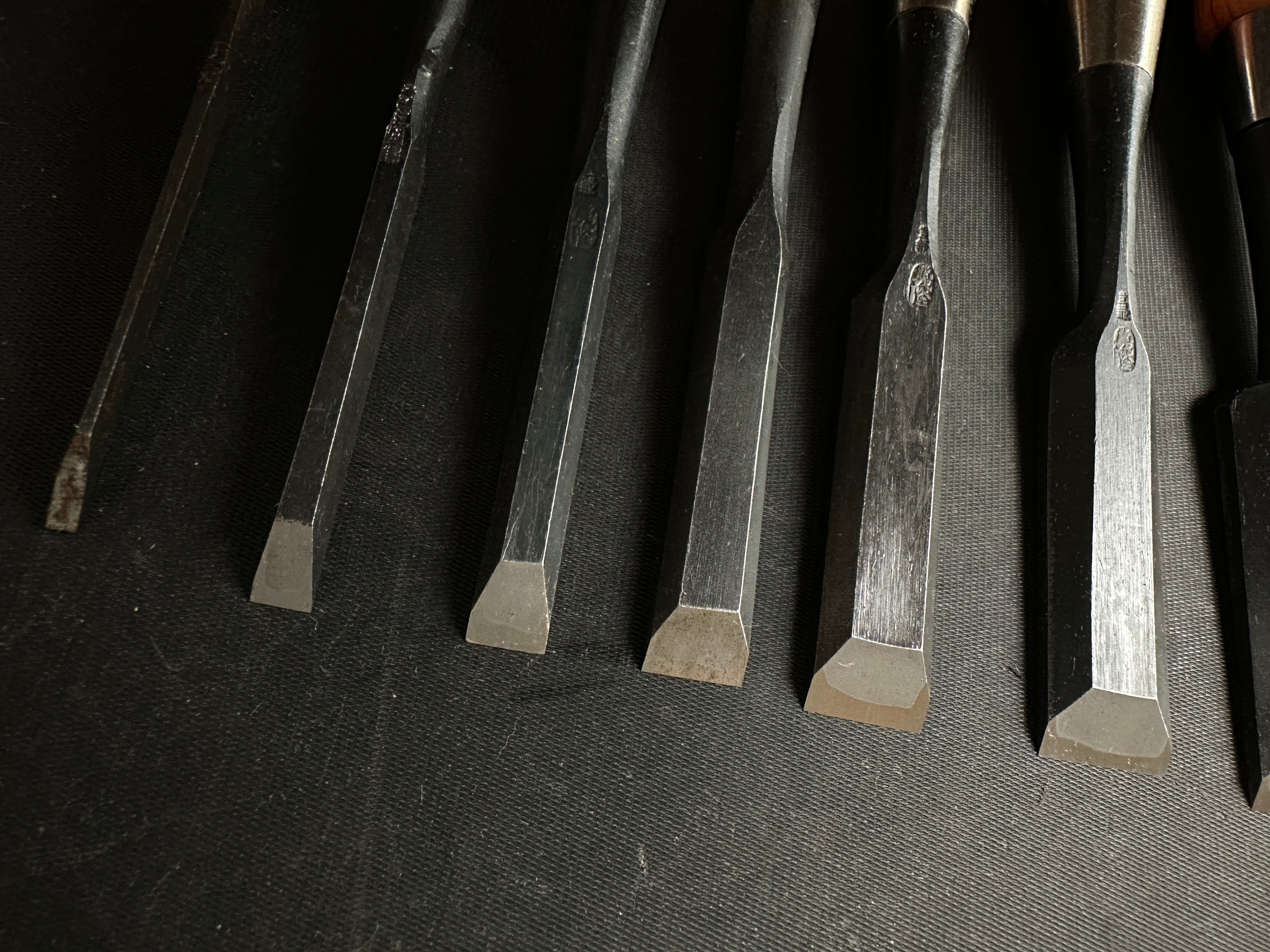 #M131 Mixed set for beginner Bench chisels set by unknown smith バラ鑿合わせ 初心者におすすめ 追入組鑿 作者不明