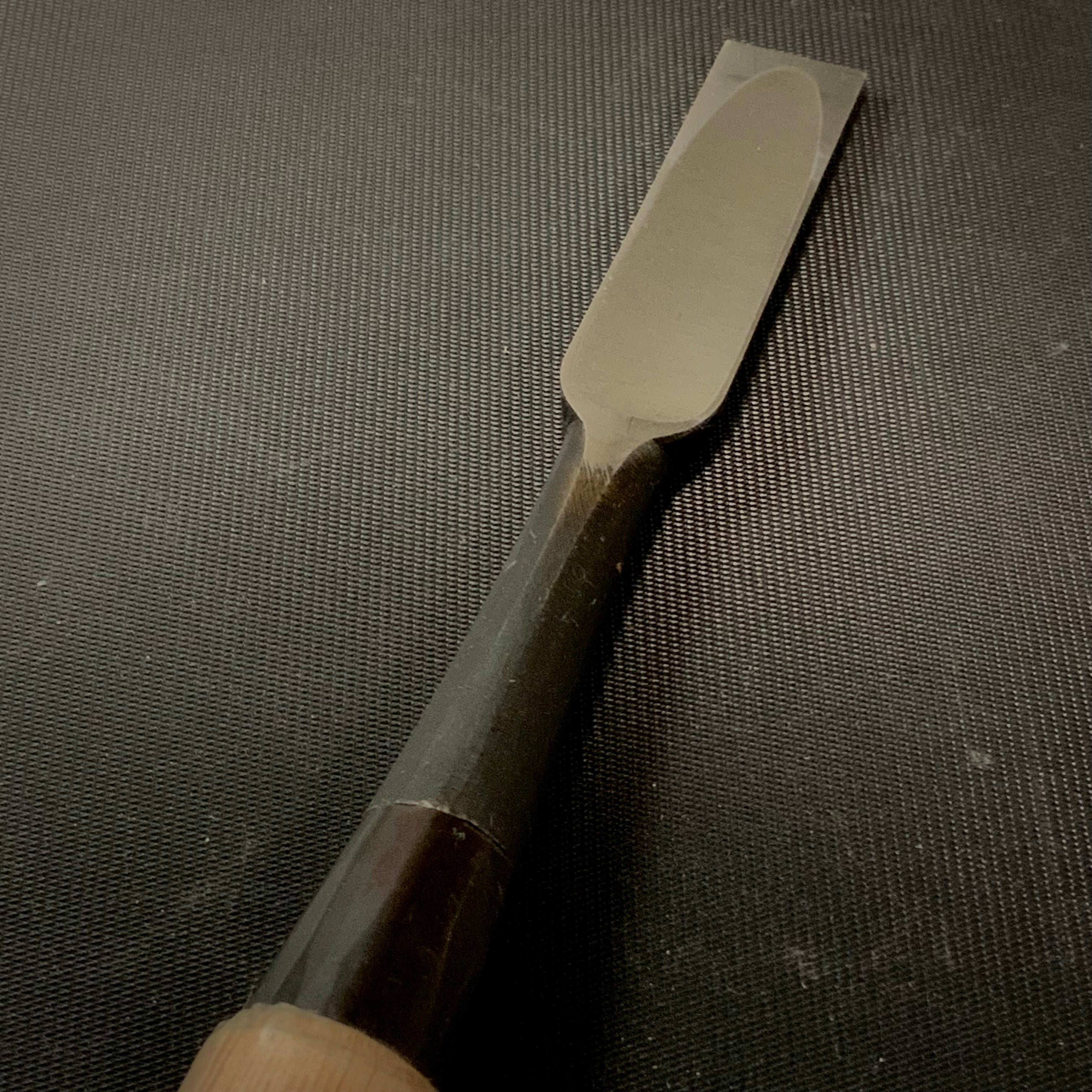 Tasai Bench chisels (Oirenomi) with blue steel 田斎作 黒仕上 追入鑿 芯付