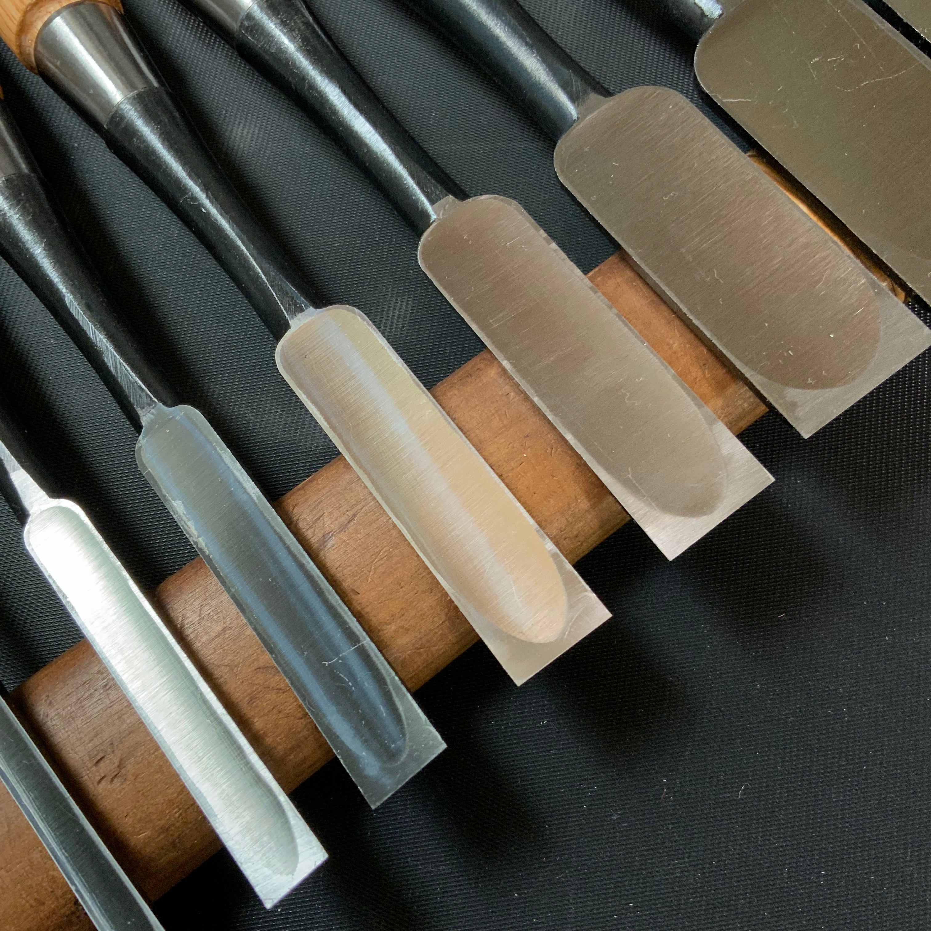 Yoshitaka Bench chisels set (Oirenomi) / 義隆 追入組鑿 10本組