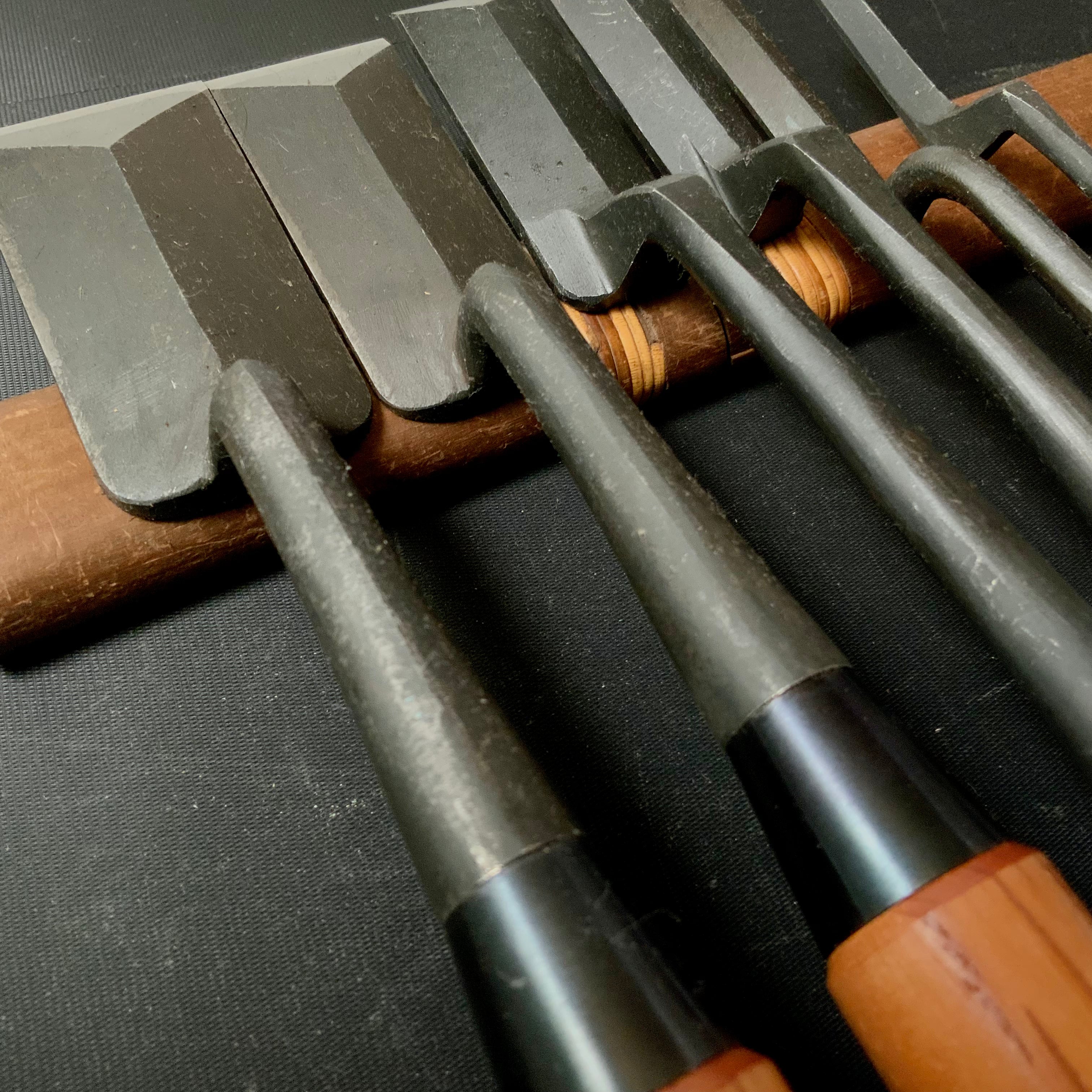 Old stock Kunitsuru Trowel chisel (Kote nomi) Dovetail type 掘出し物 國鶴 鎬型 鏝鑿