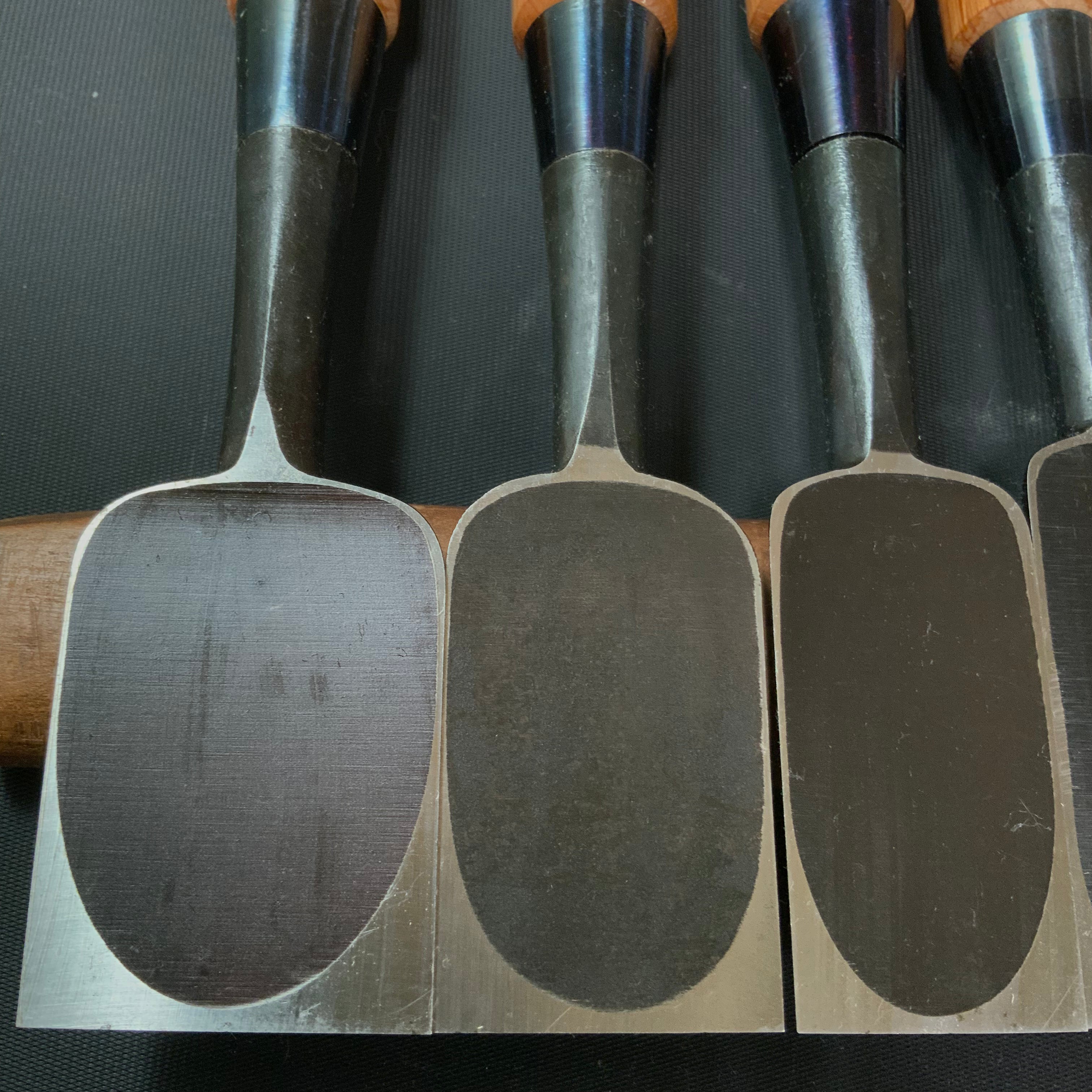 Old stock Koshitaka Bench chisels set 掘出し物 越孝 追入10本組鑿 Oirenomi