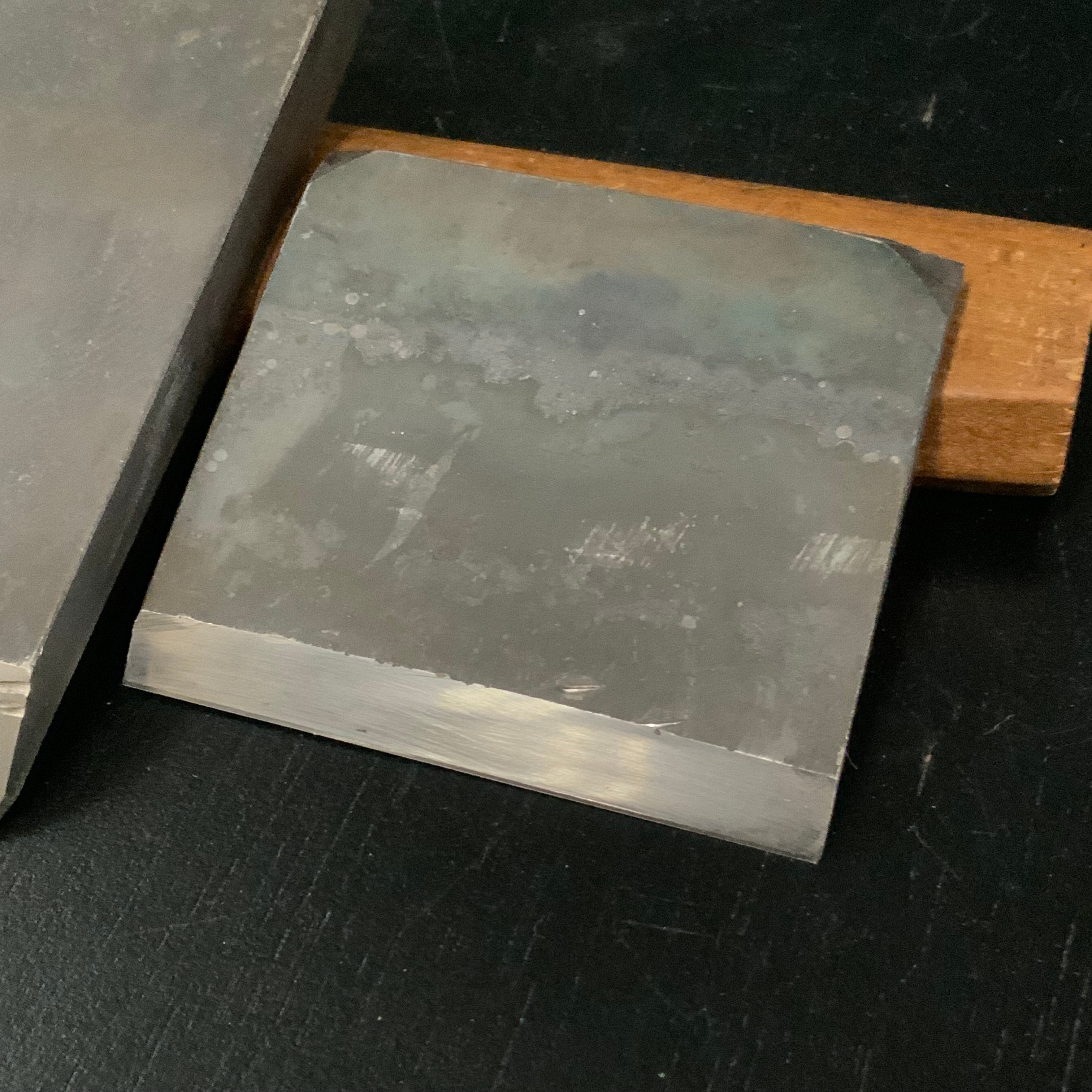 Old stock Hirosada Smoothing Plane (Kanna) 70mm 掘出し物 廣貞 仕上げ鉋 70mm