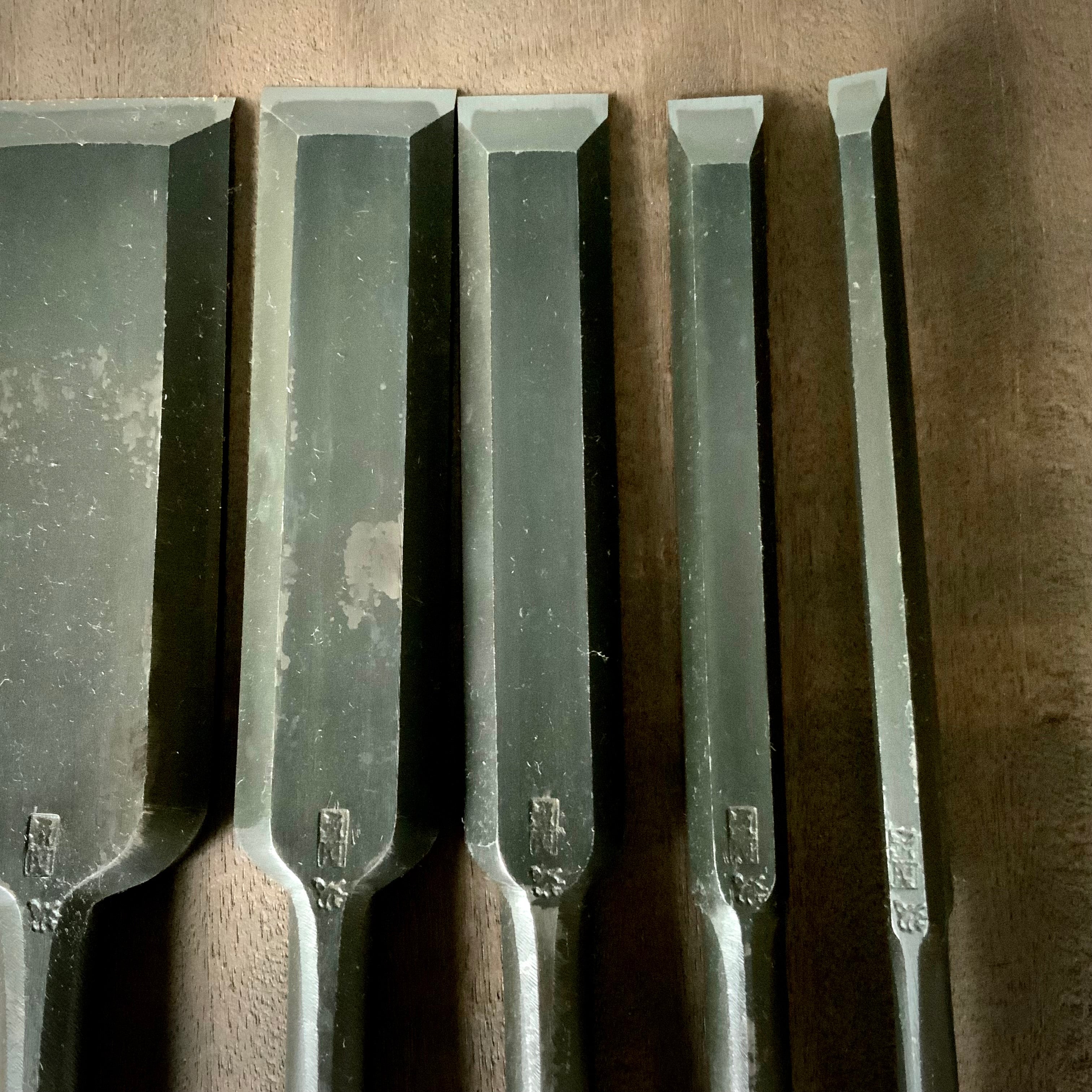 Kunikei Old stock #3 Slick Chisels by Ikeda Yoshiro (Ootsuki-nomi, Hontsuki-Nomi) 掘出し物 池田慶郎氏 三代目国慶作 本突き鑿