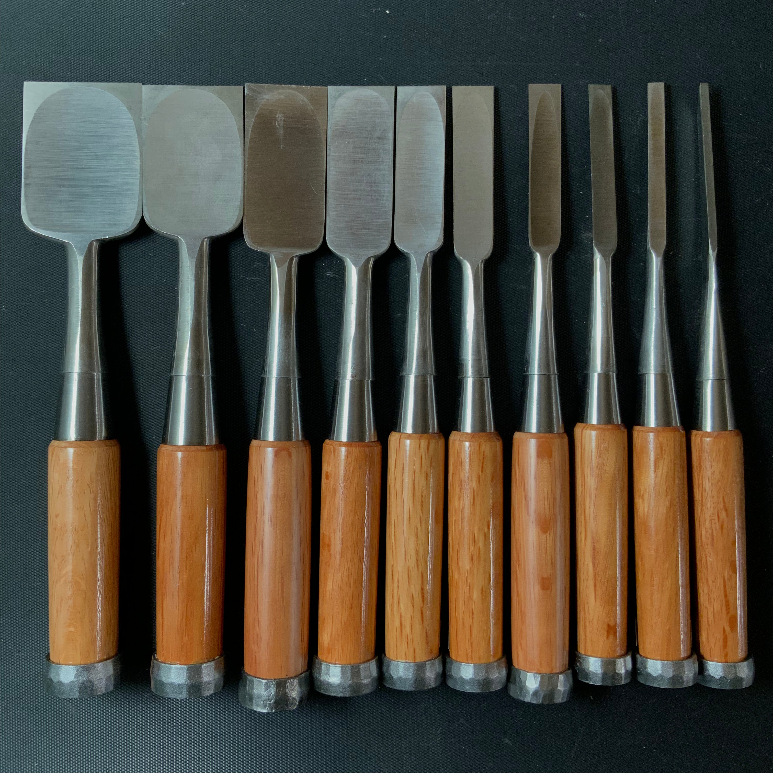 Old stock #7 Sukemaru 4th Wholesaler stamp High-Speed Steel Bench chisels set 掘出し物 四代助丸 問屋銘 ハイス鋼追入組鑿 Oirenomi