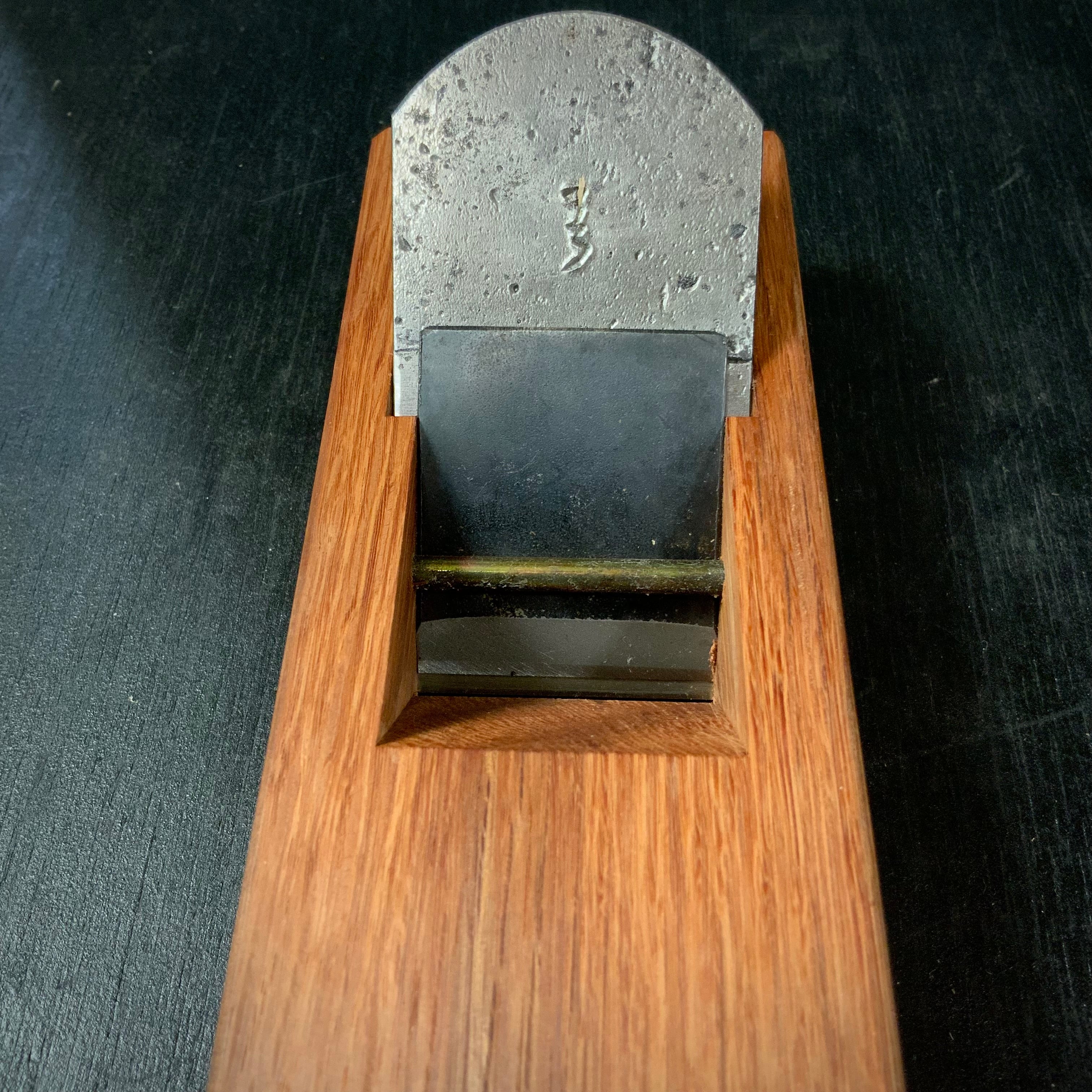 Keizaburo Mini Smoothing Plana(Kanna) / 圭三郎 豆平鉋 赤樫台入 42mm