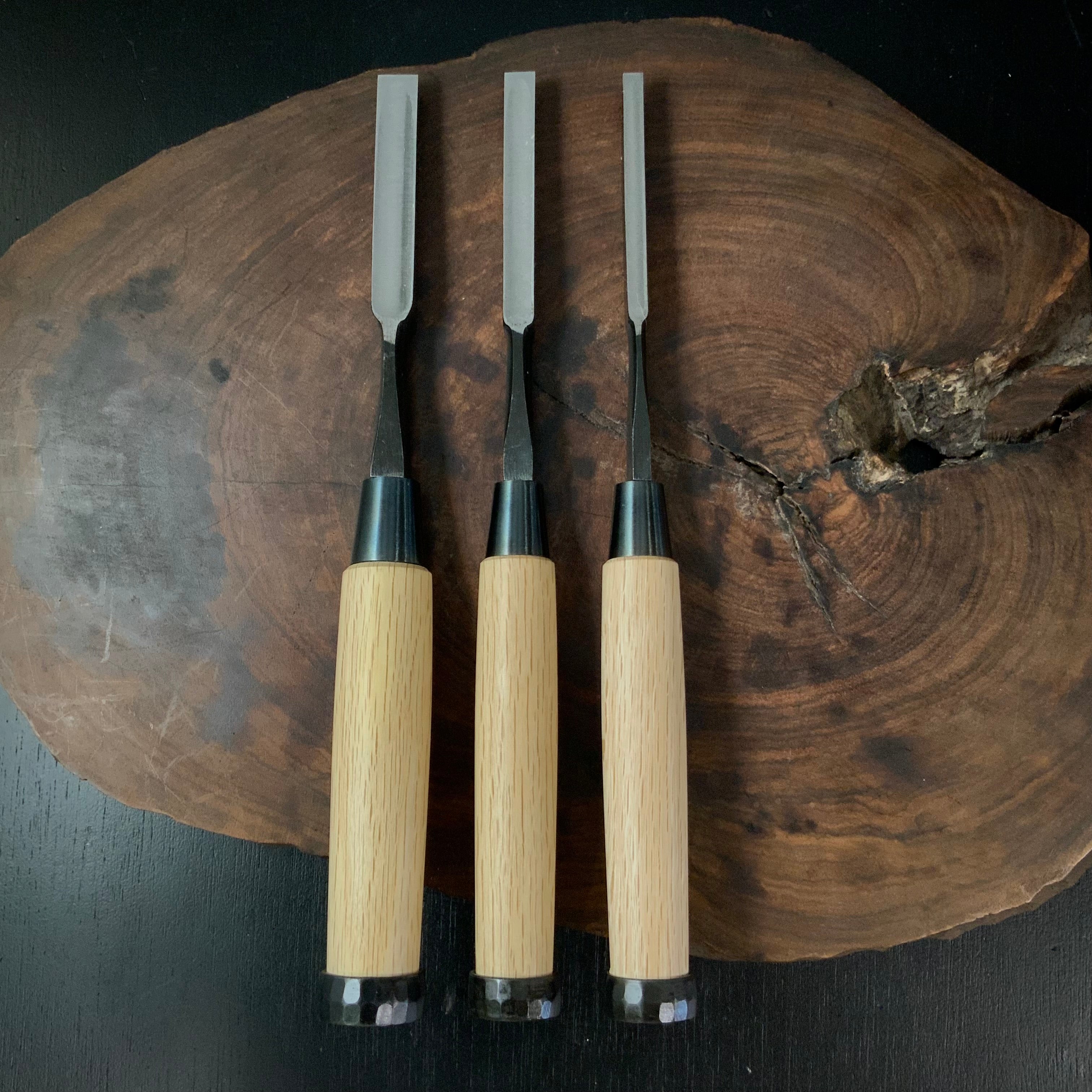 Ouchi Mortise chisels with white steel by Ouchi 4th generation 四代目大内俊明作 宗家大内 向待鑿 Mukoumachi