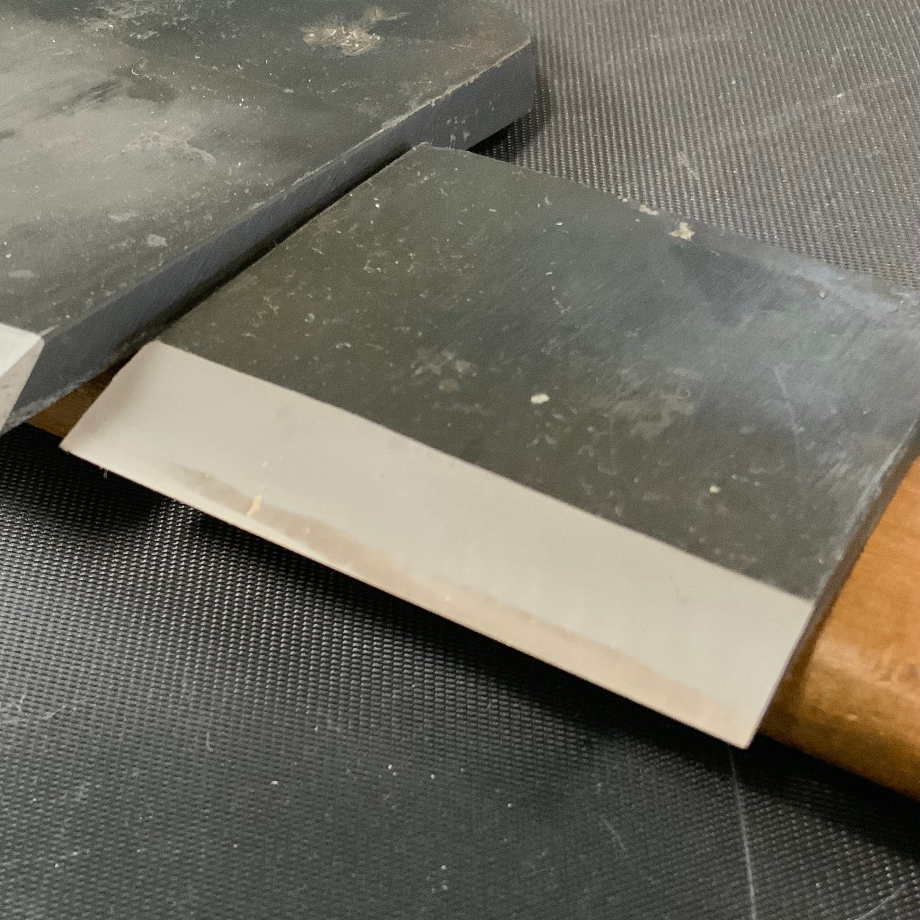 Kensuke V1 steel Smoothing Plane(Kanna) by Yamamoto Kensuke 4th with Brue V1 steel 山本健介作 健介 青紙スーパーV1鋼 仕上げ鉋 70mm