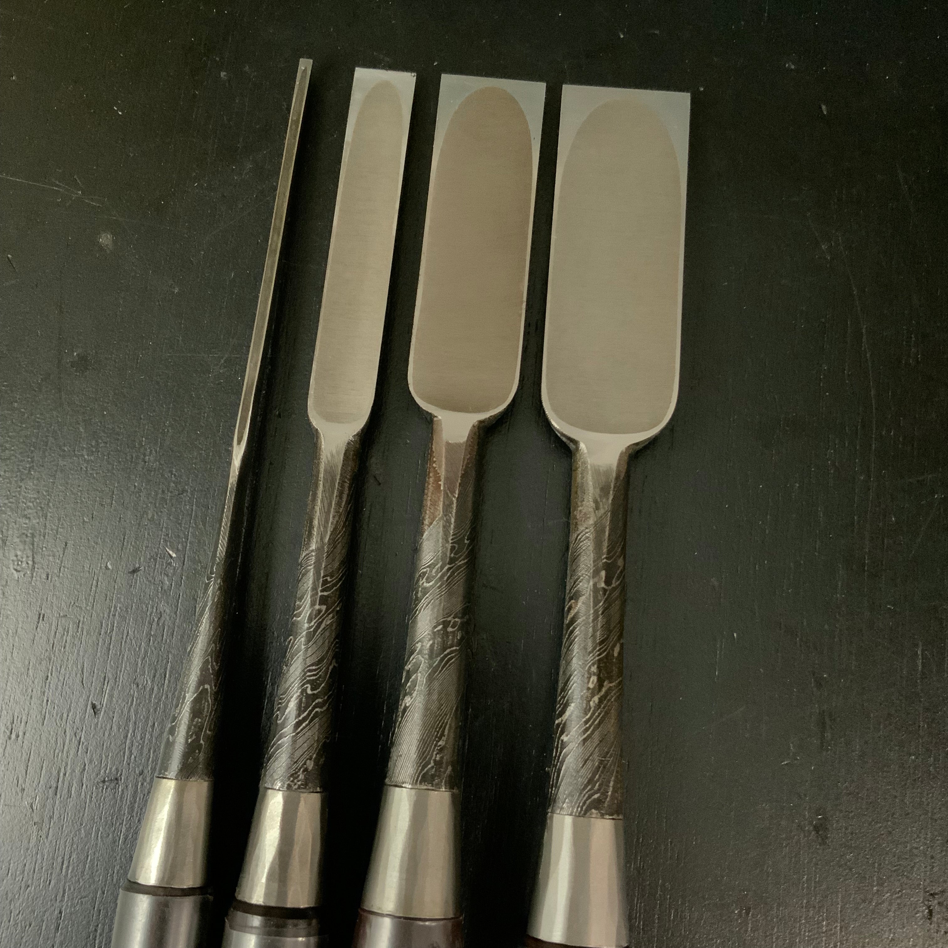 Tasai Mokume Special Paring chisels (Usunomi) with blue steel 田斎作 木目 薄鑿 紫檀柄