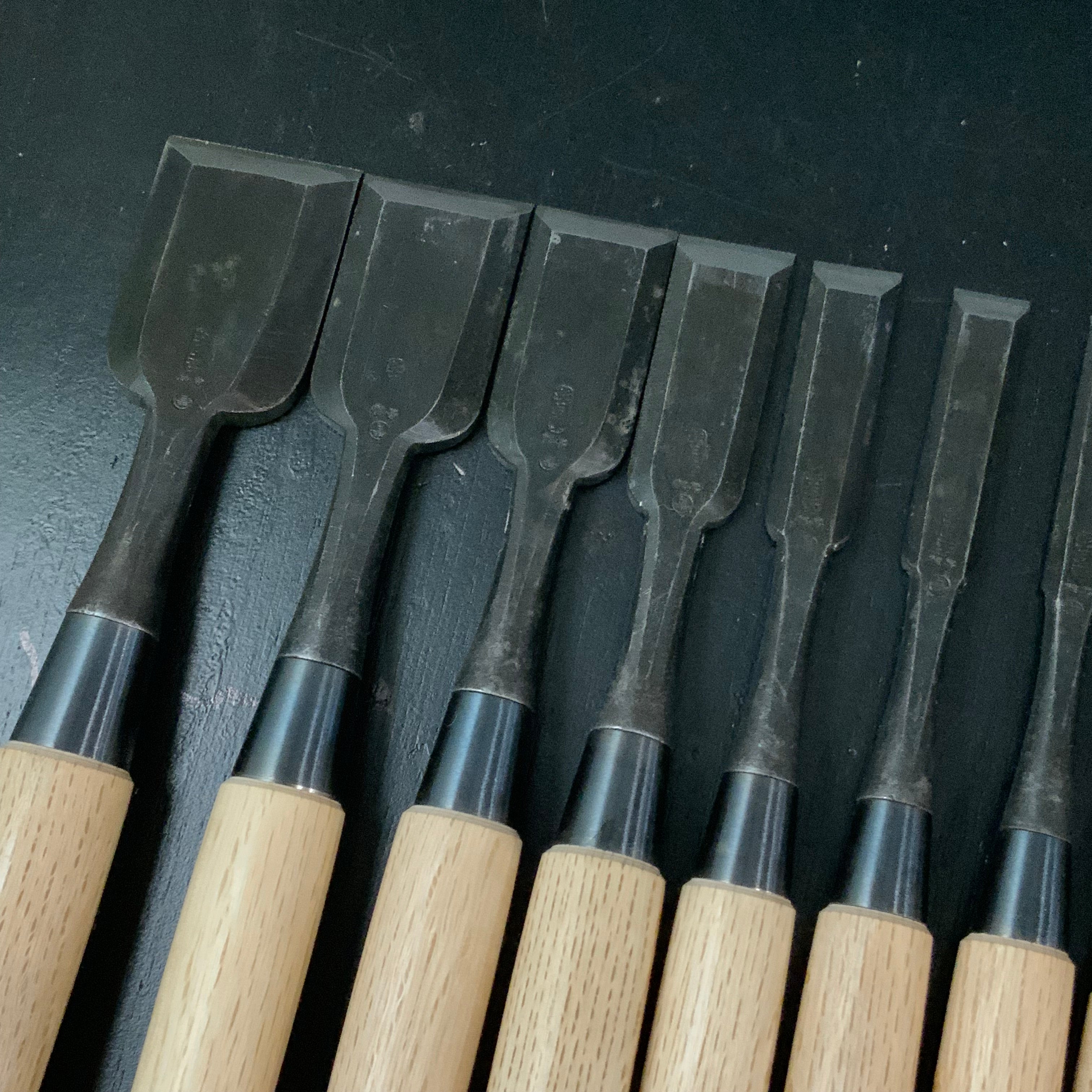 Ioroi Bench chisels set (Oirenomi) by Blue steel 五百蔵作 追入組鑿 青紙鋼