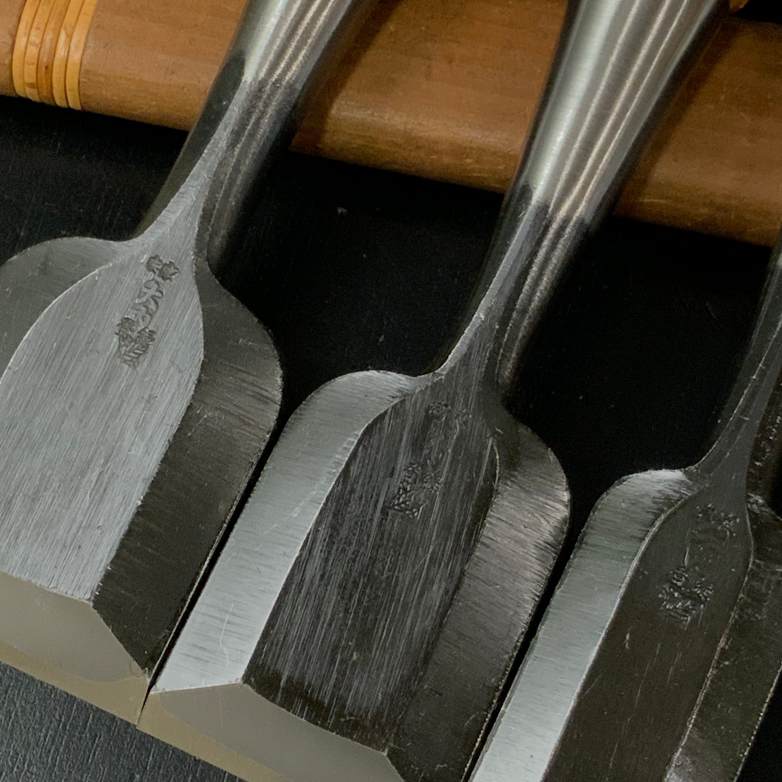 Old stock Ouchi Bench chisels by Ouchi 4th generation 掘出し物 四代目大内俊明作 宗家大内 追入鑿 Oirenomi