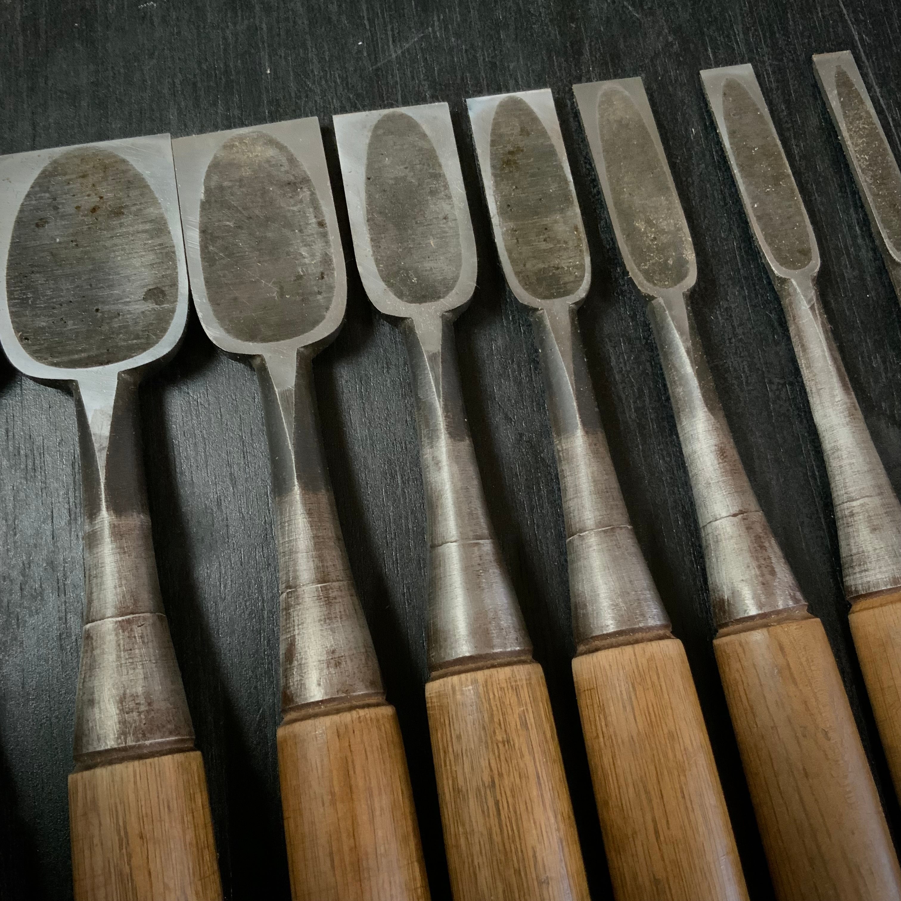 Used Nishiki Ryu Bench chisels set (Used by palace carpenters) 錦龍 追入組鑿 中古鑿(宮大工使用)